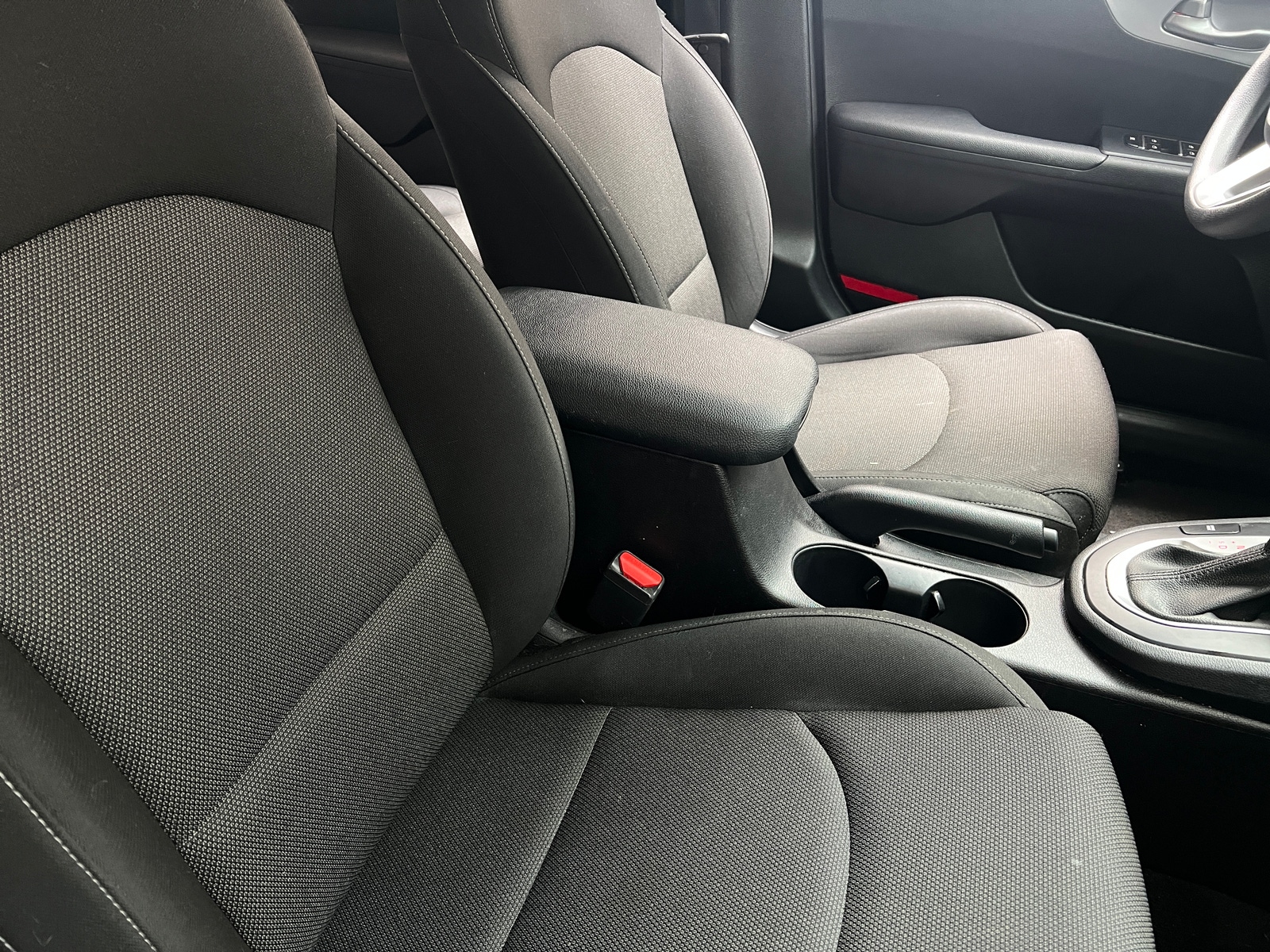 Thumbnail: 2022 Kia Forte - 2