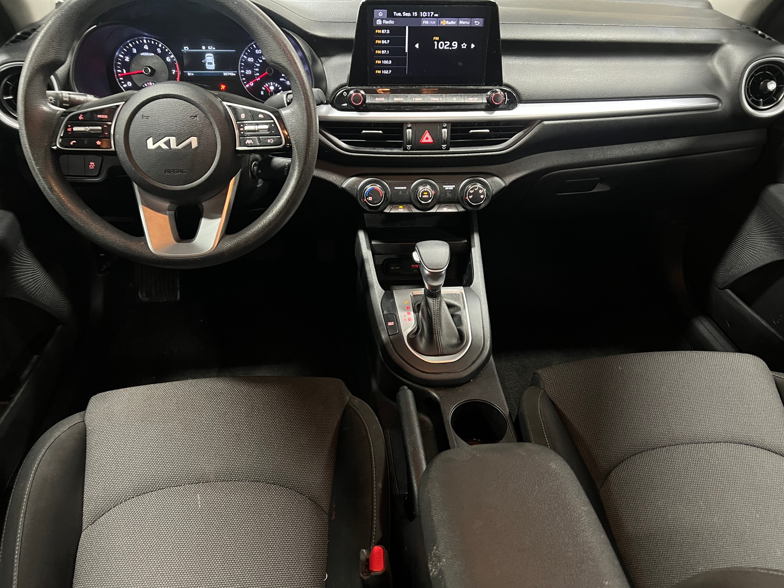 Thumbnail: 2022 Kia Forte - 3