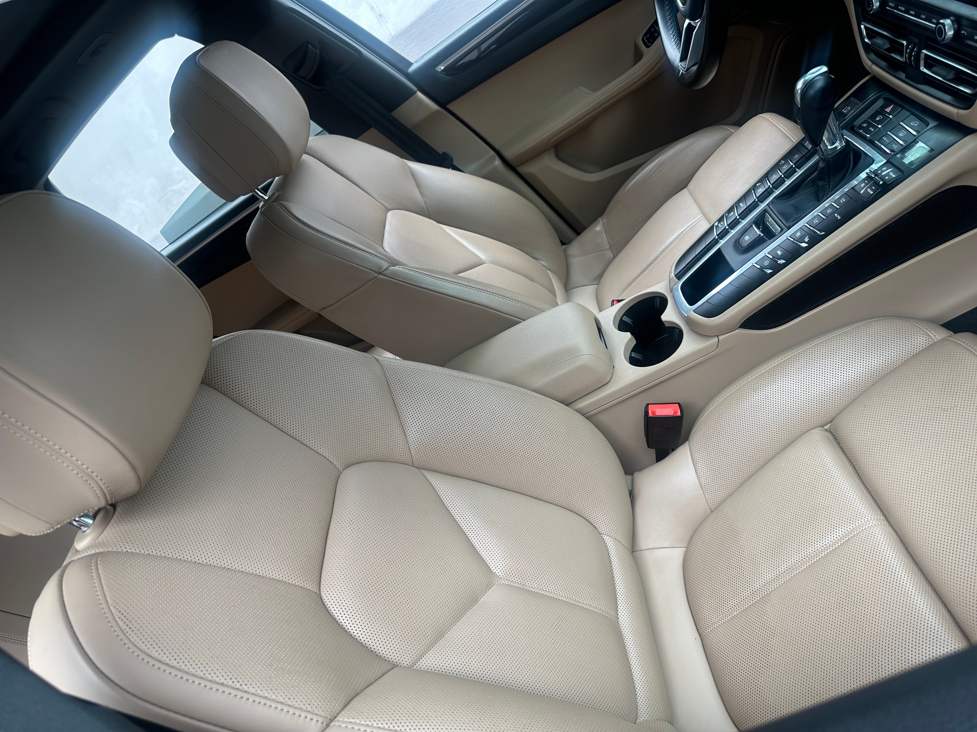2021 Porsche Macan