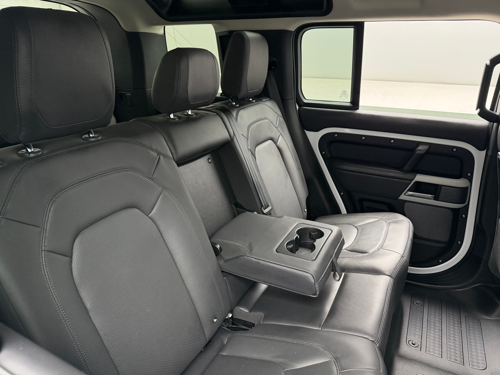 Thumbnail: 2024 Land Rover Defender - 5