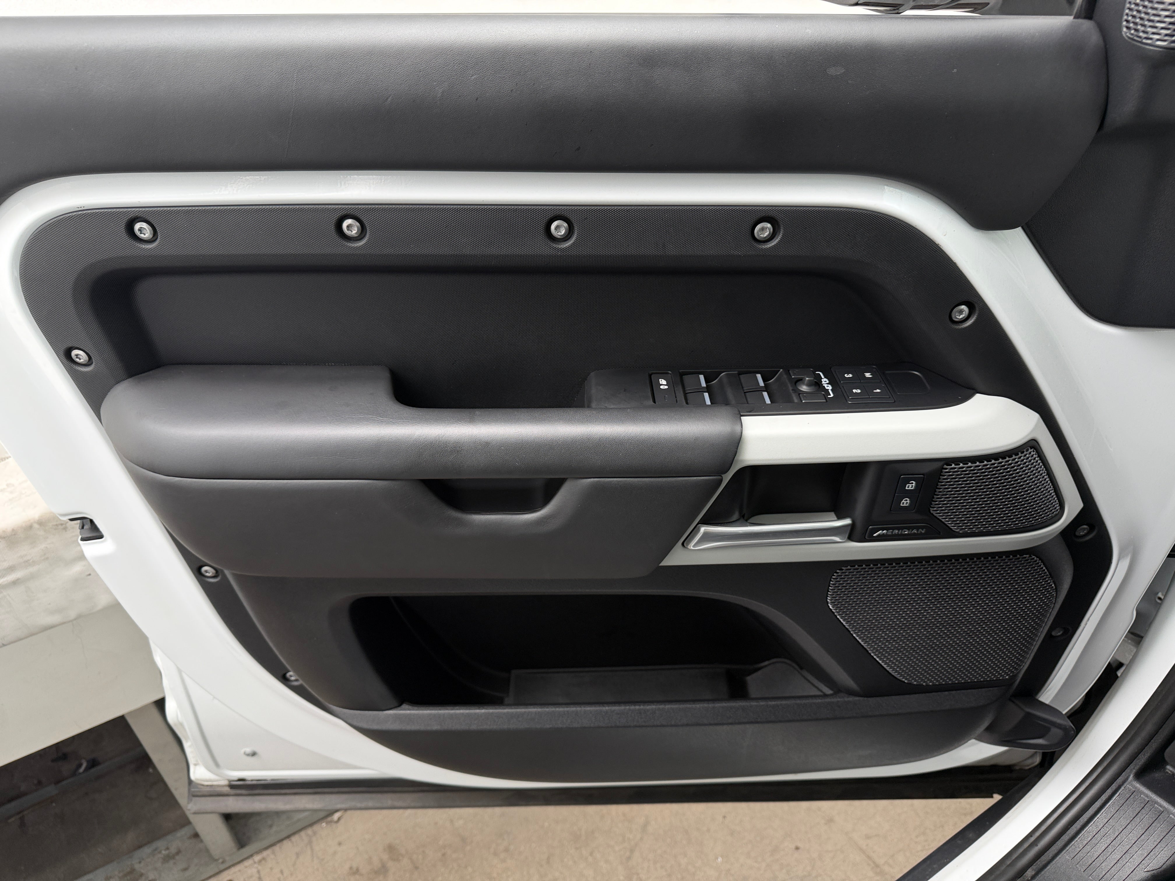 2024 Land Rover Defender