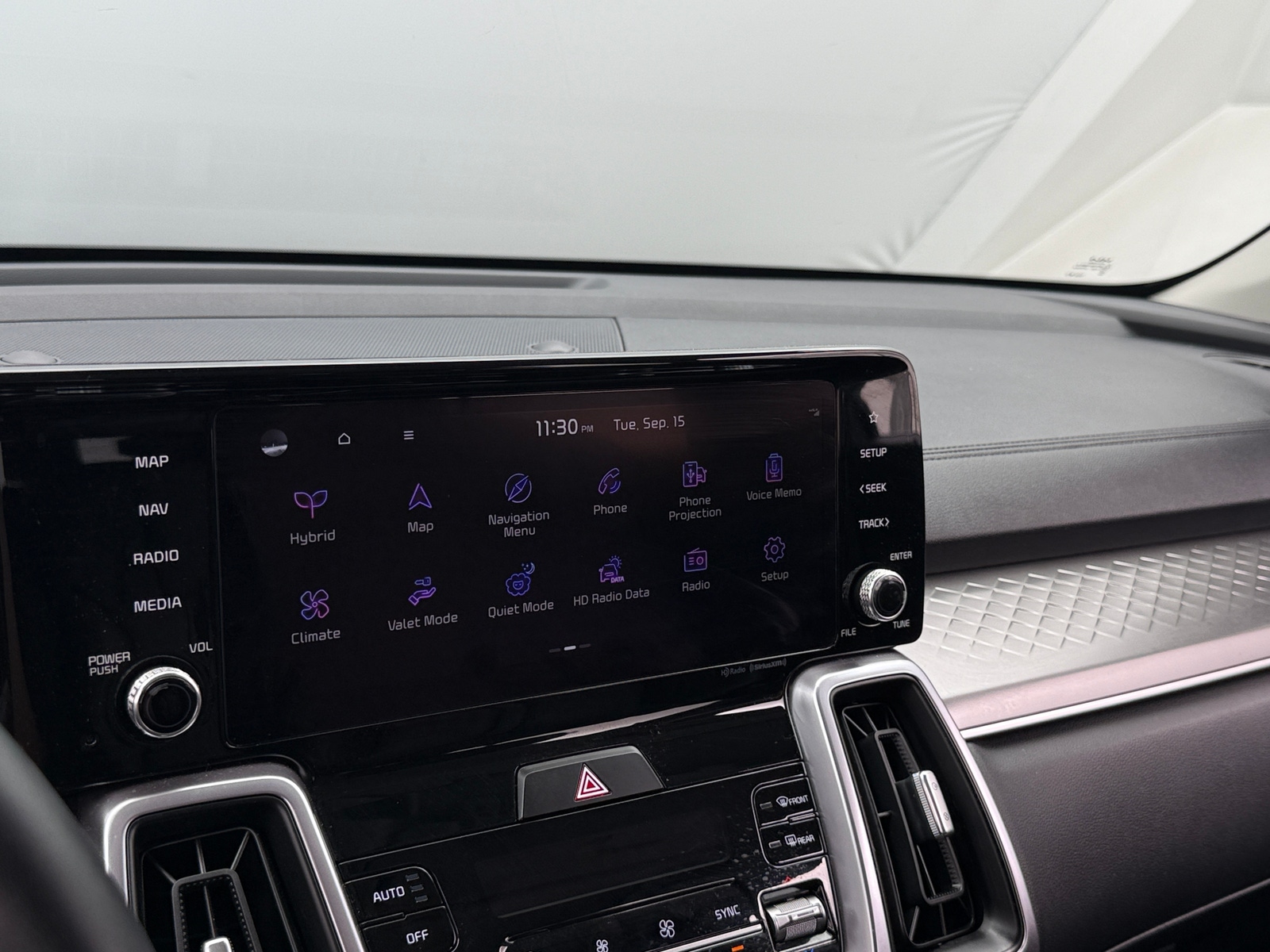 Thumbnail: 2024 Kia Sorento - 3