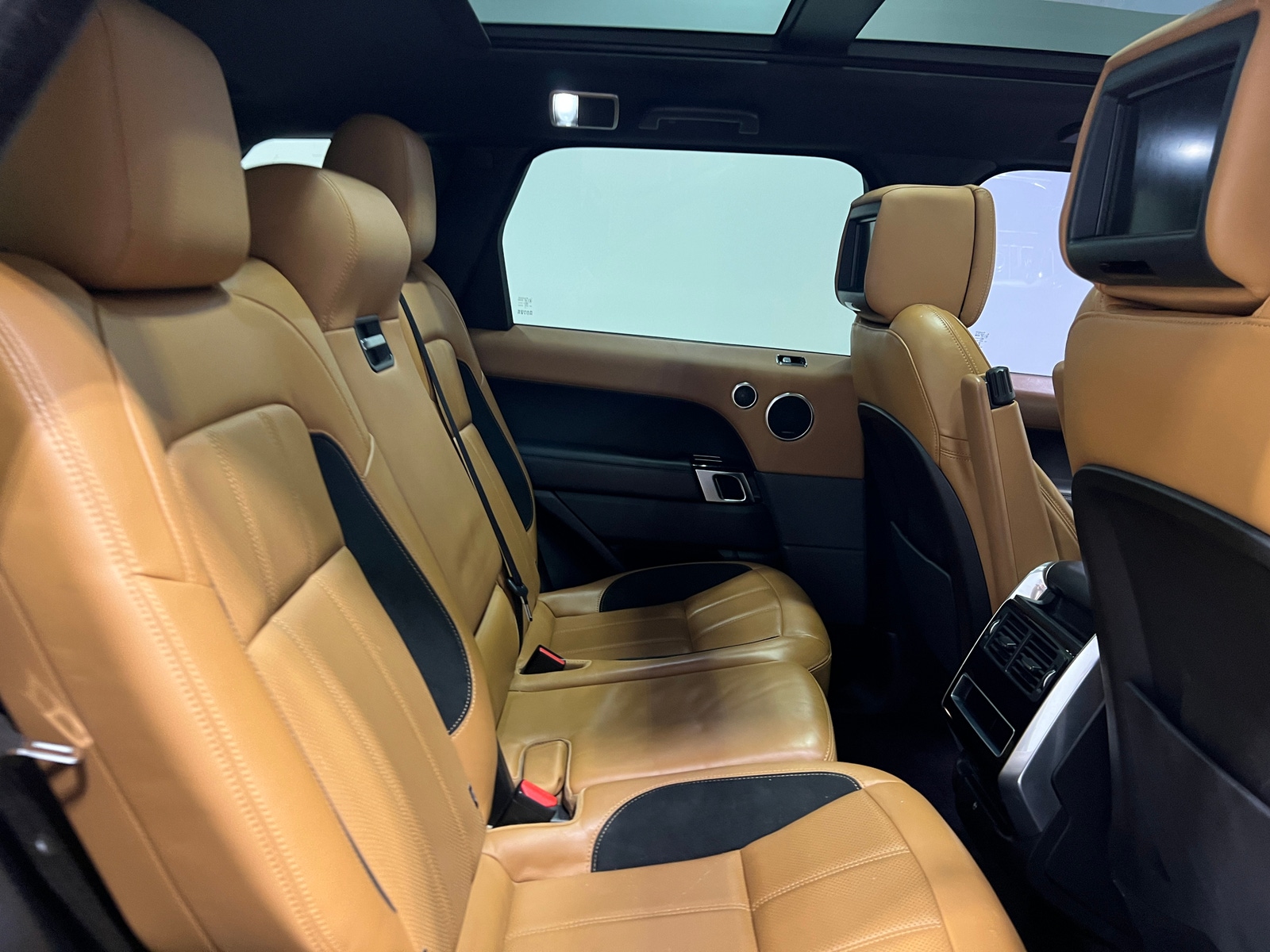 Thumbnail: 2018 Land Rover Range Rover Sport - 5