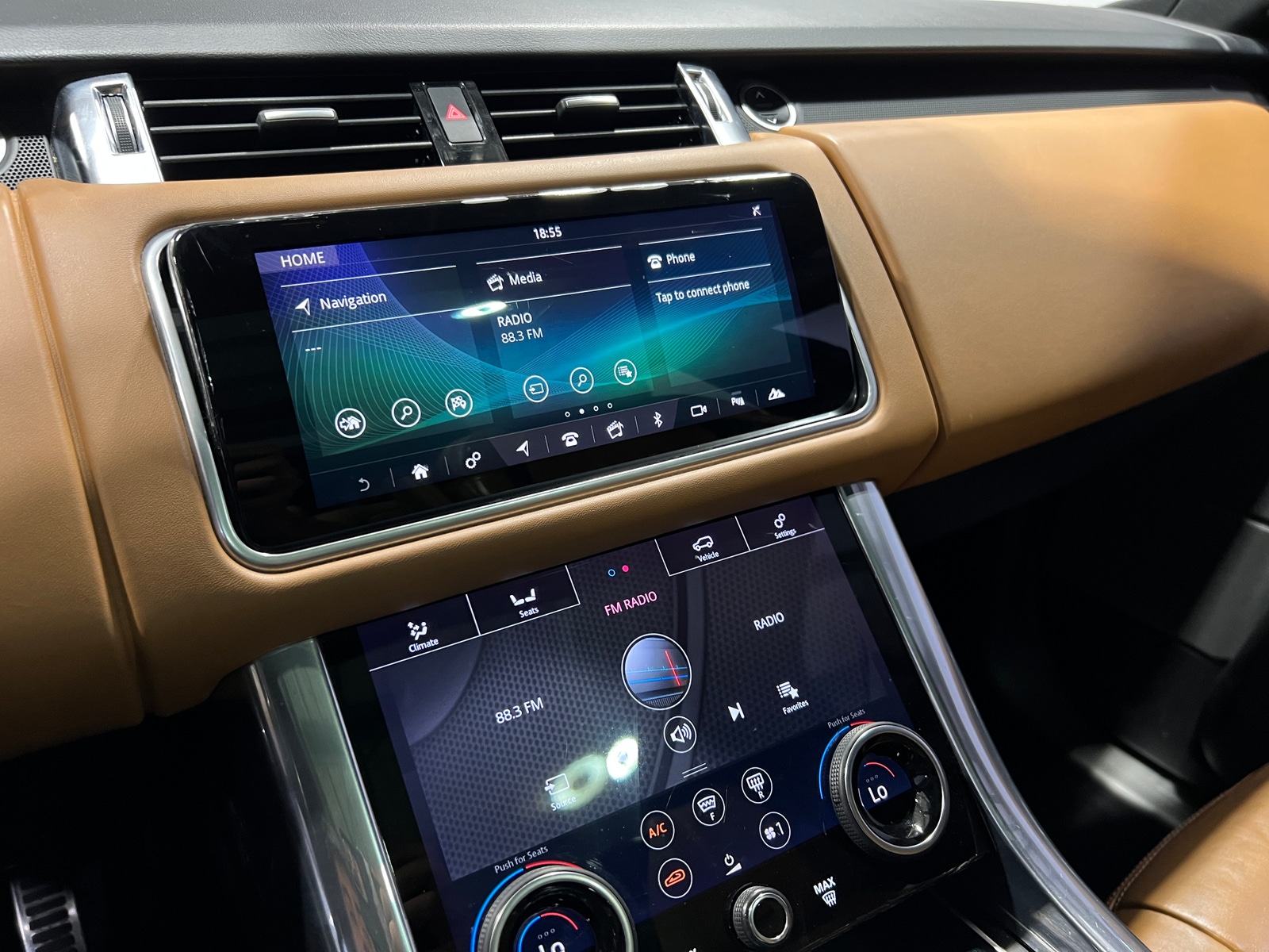 Thumbnail: 2018 Land Rover Range Rover Sport - 3