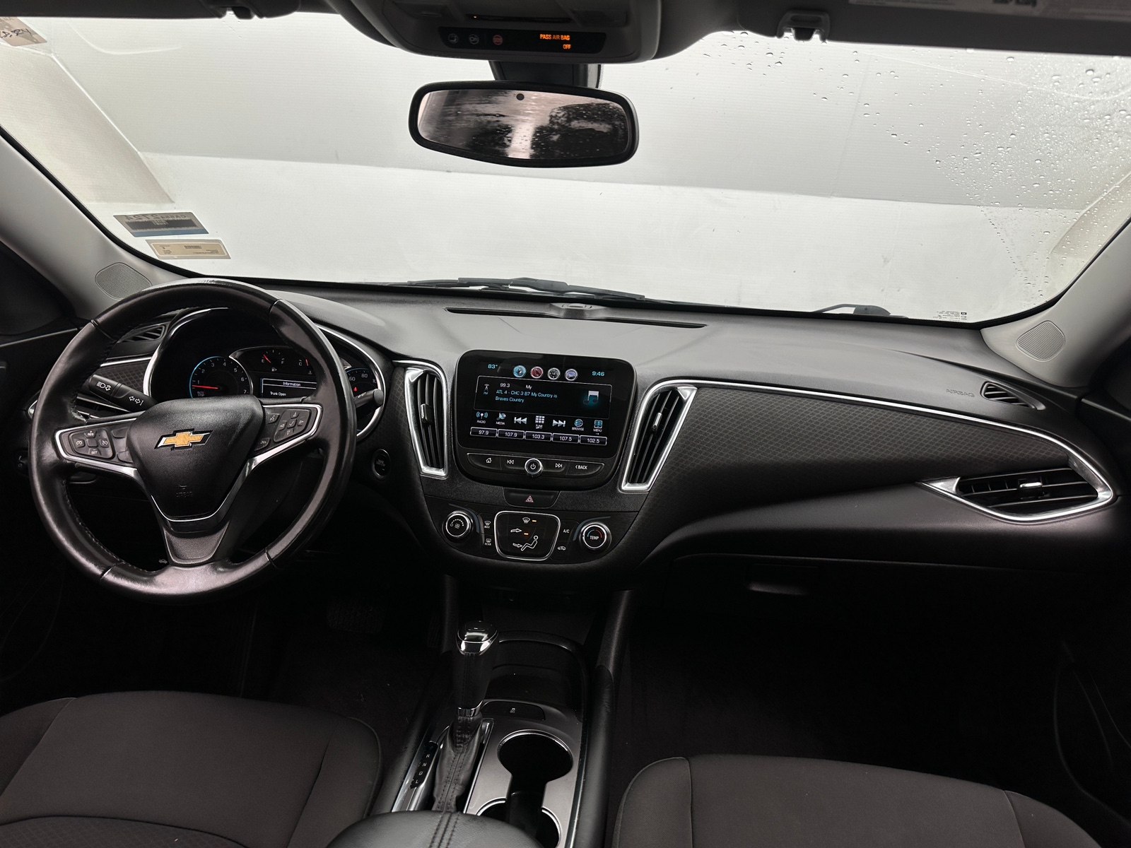 Thumbnail: 2018 Chevrolet Malibu - 3