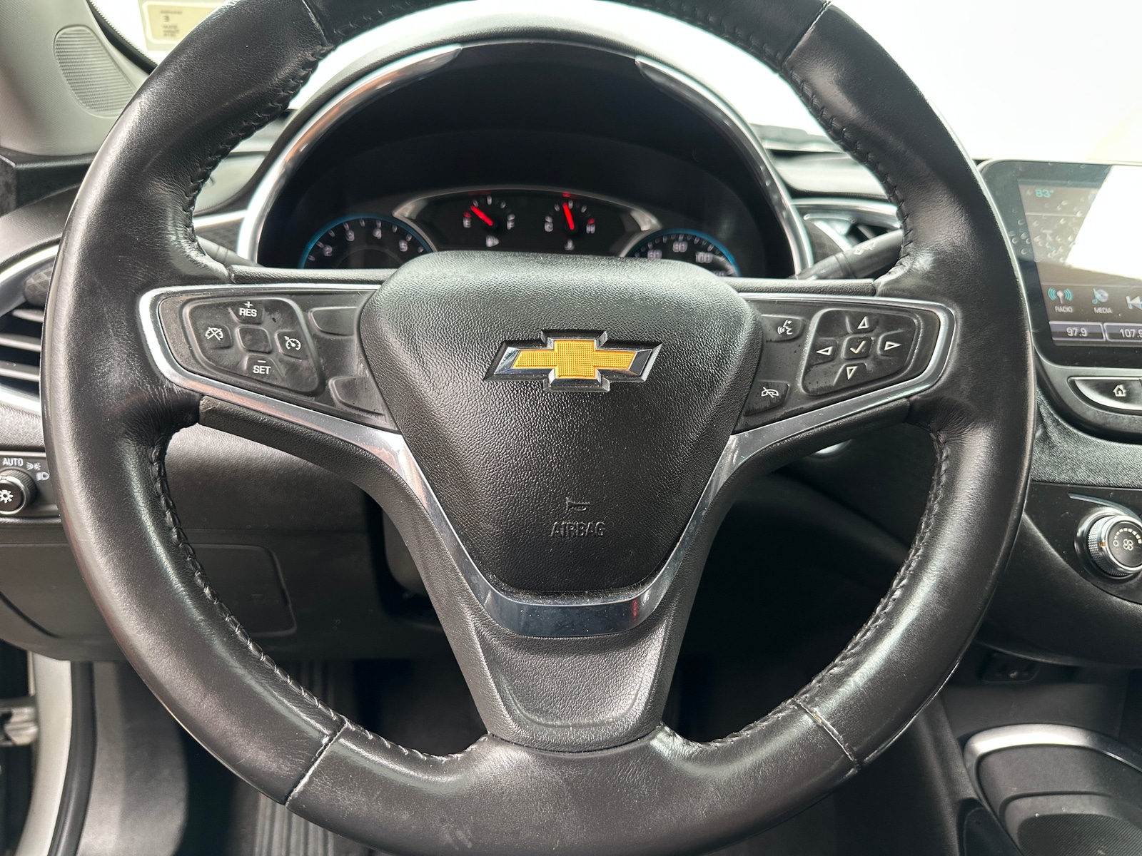 Thumbnail: 2018 Chevrolet Malibu - 5