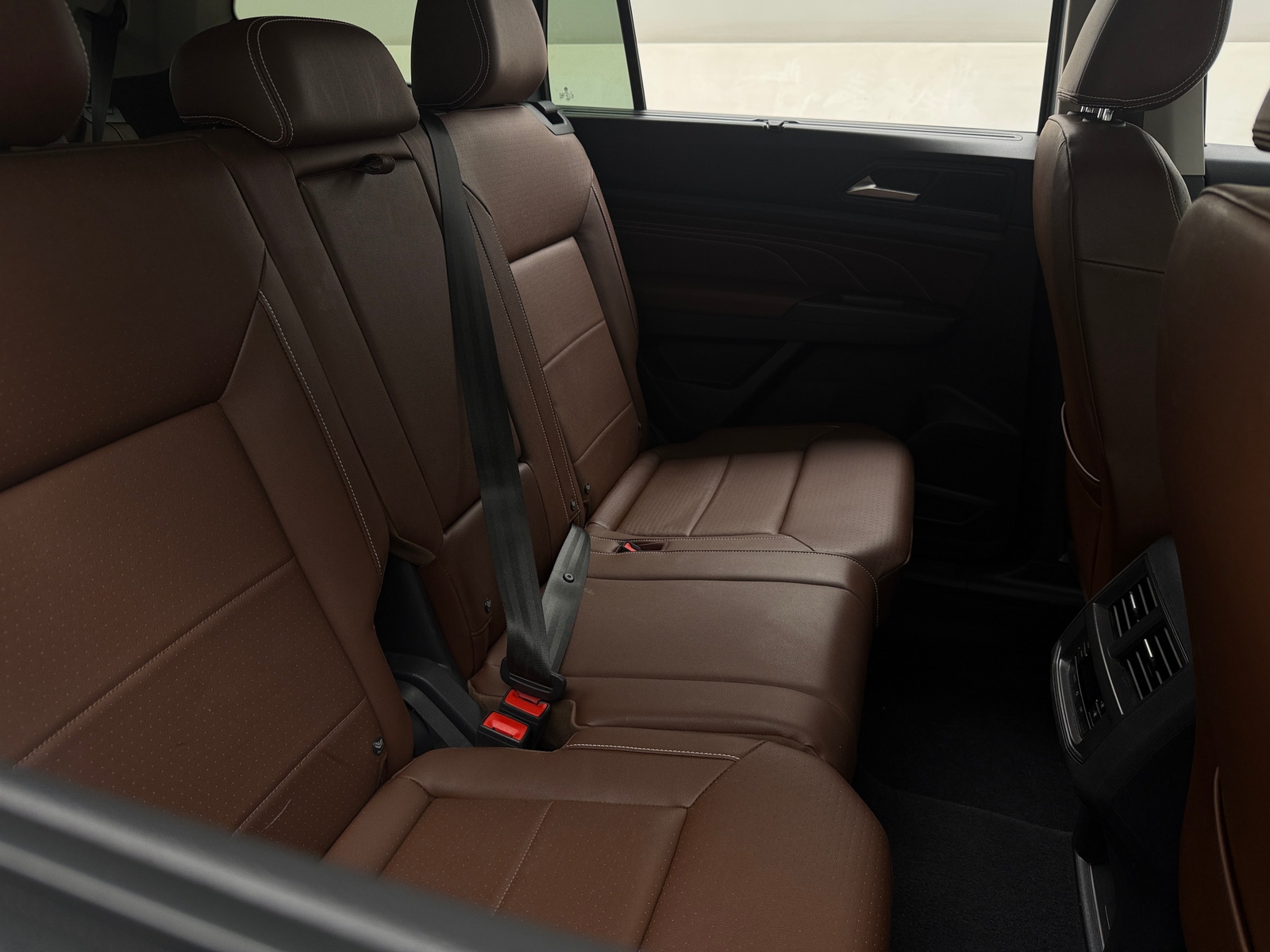 Thumbnail: 2023 Volkswagen Atlas - 6