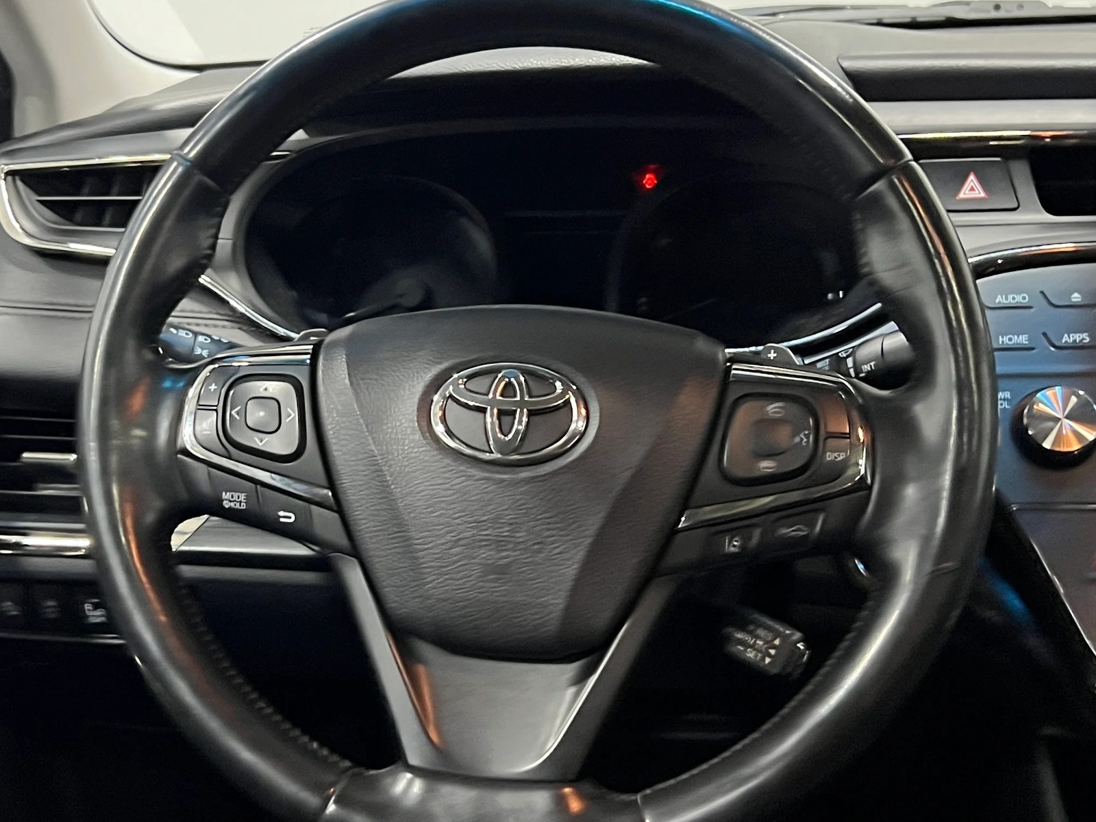 Thumbnail: 2018 Toyota Avalon - 4