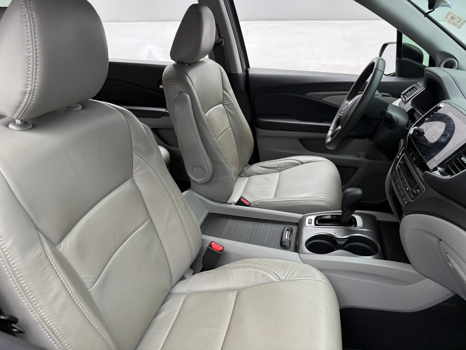 Thumbnail: 2020 Honda Pilot - 2