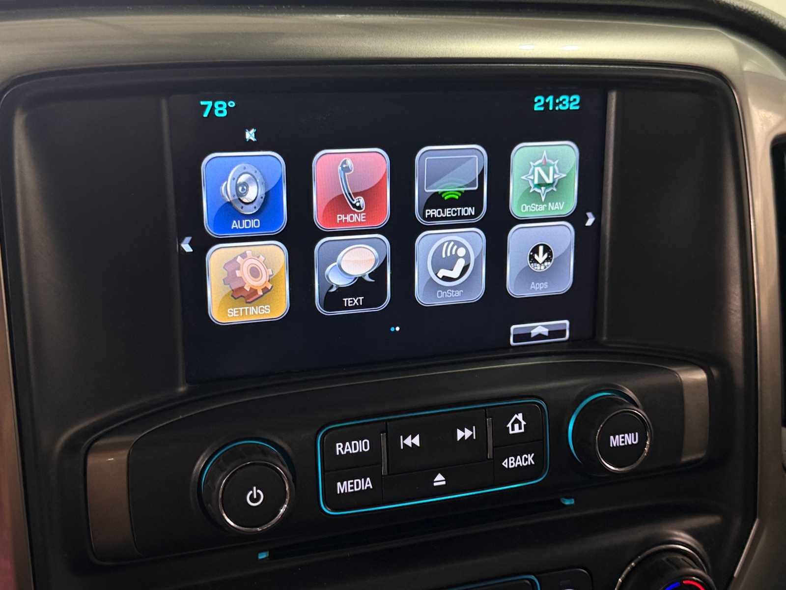 Thumbnail: 2018 Chevrolet Silverado 1500 - 4
