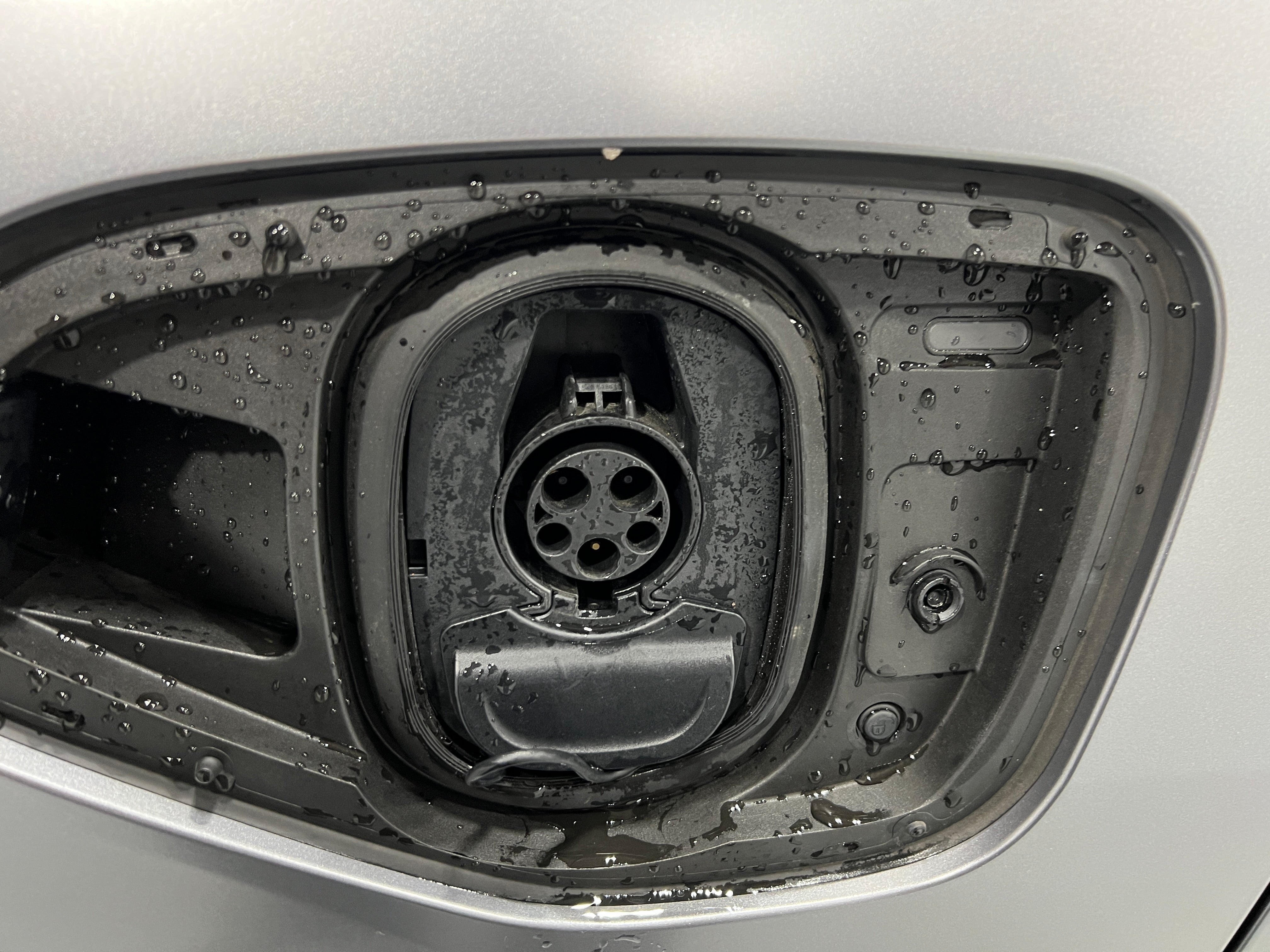 Used 2024 Jaguar I-PACE R-Dynamic HSE with VIN SADHM2S18R1634256 for sale in Oak Creek, WI