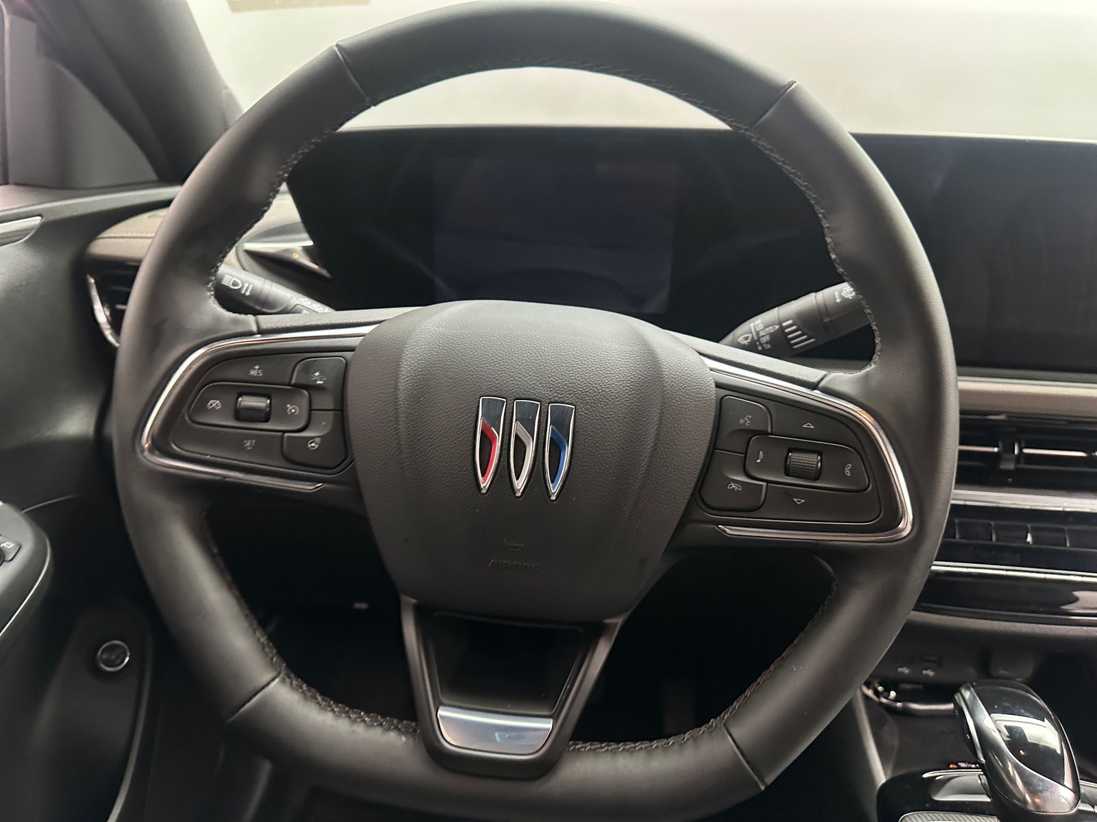 Thumbnail: 2024 Buick Envista - 4