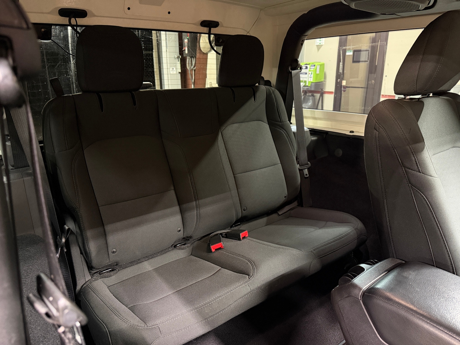 Thumbnail: 2019 Jeep Wrangler - 6