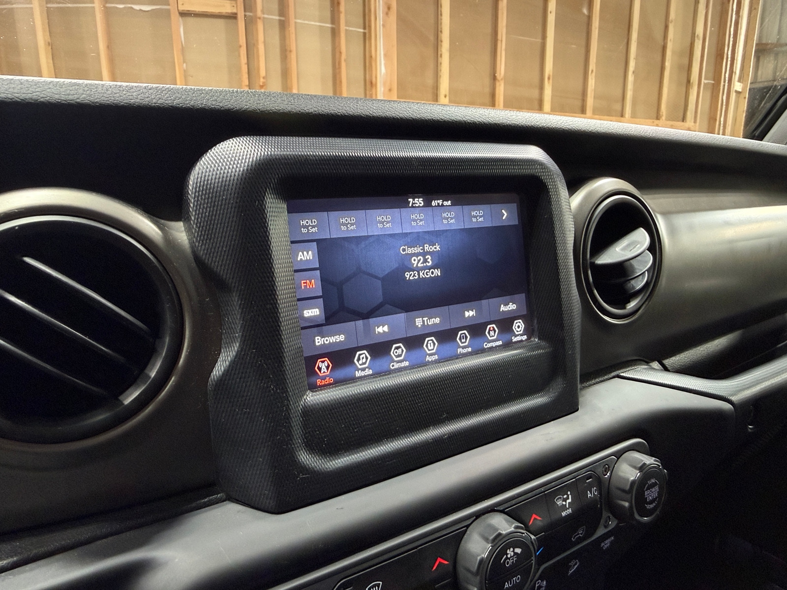 Thumbnail: 2019 Jeep Wrangler - 4