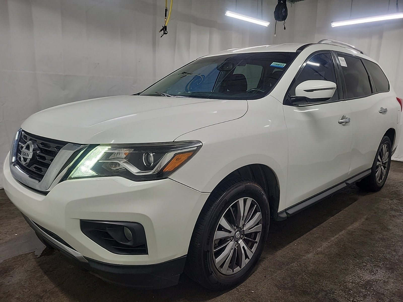 2018 Nissan Pathfinder SV