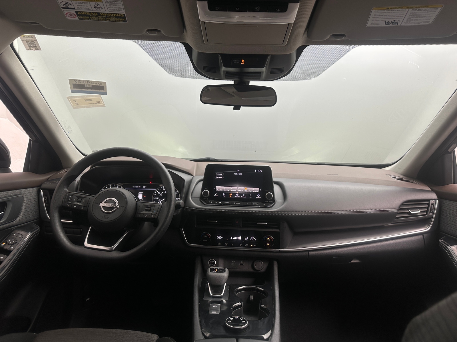 Thumbnail: 2023 Nissan Rogue - 3