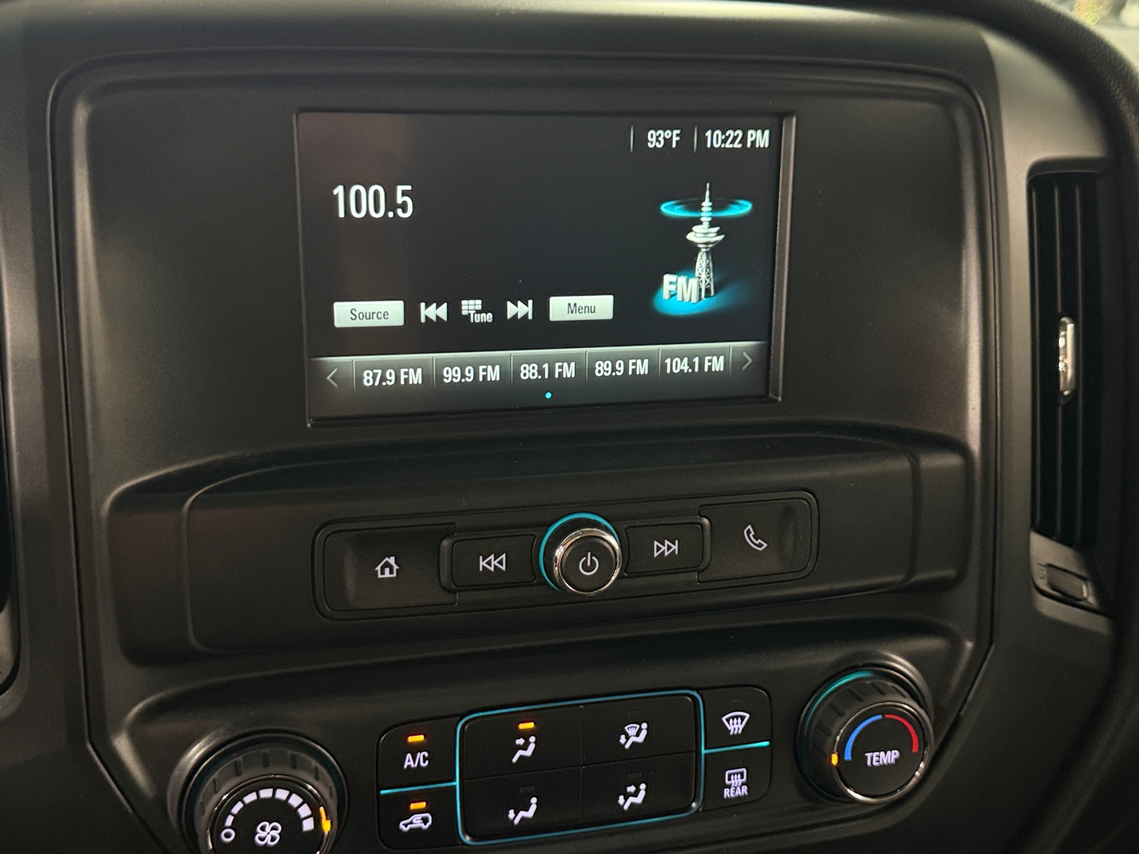 Thumbnail: 2018 Chevrolet Silverado 1500 - 4