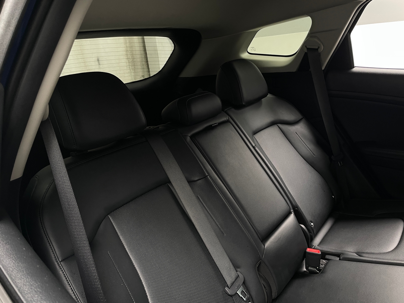Thumbnail: 2023 Kia Sportage - 5