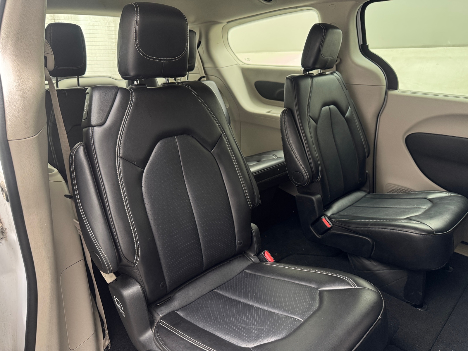 Thumbnail: 2024 Chrysler Pacifica - 5