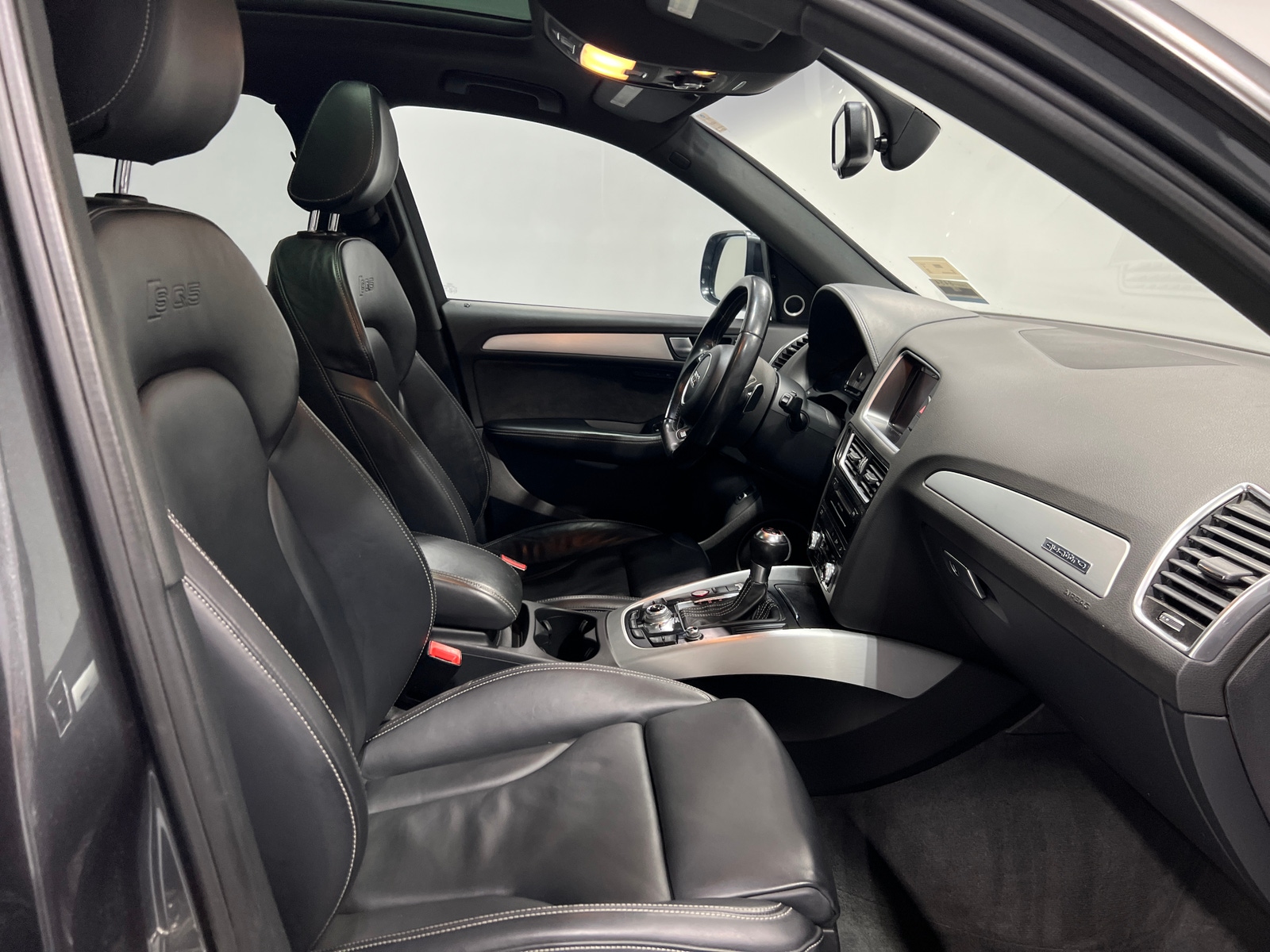Thumbnail: 2016 Audi SQ5 - 2