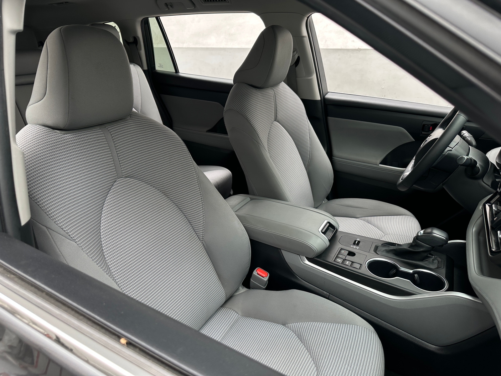 Thumbnail: 2023 Toyota Highlander - 2
