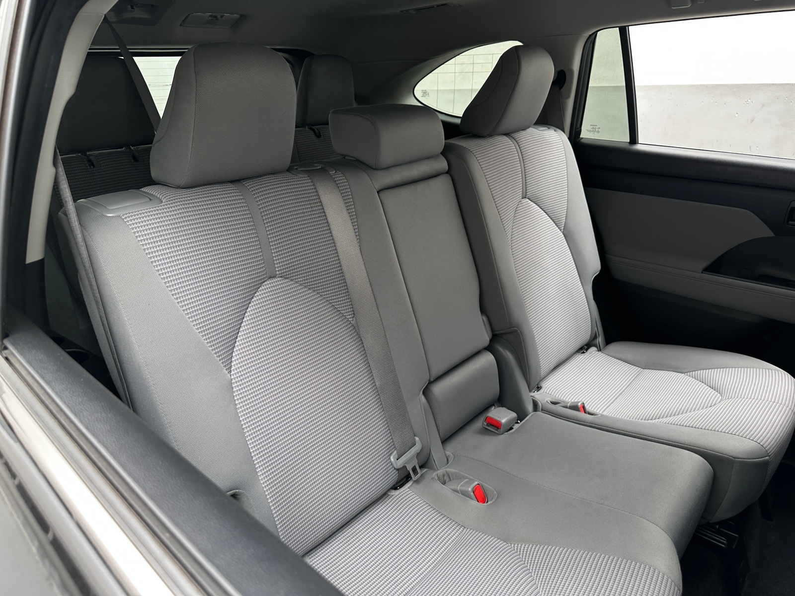 Thumbnail: 2023 Toyota Highlander - 6
