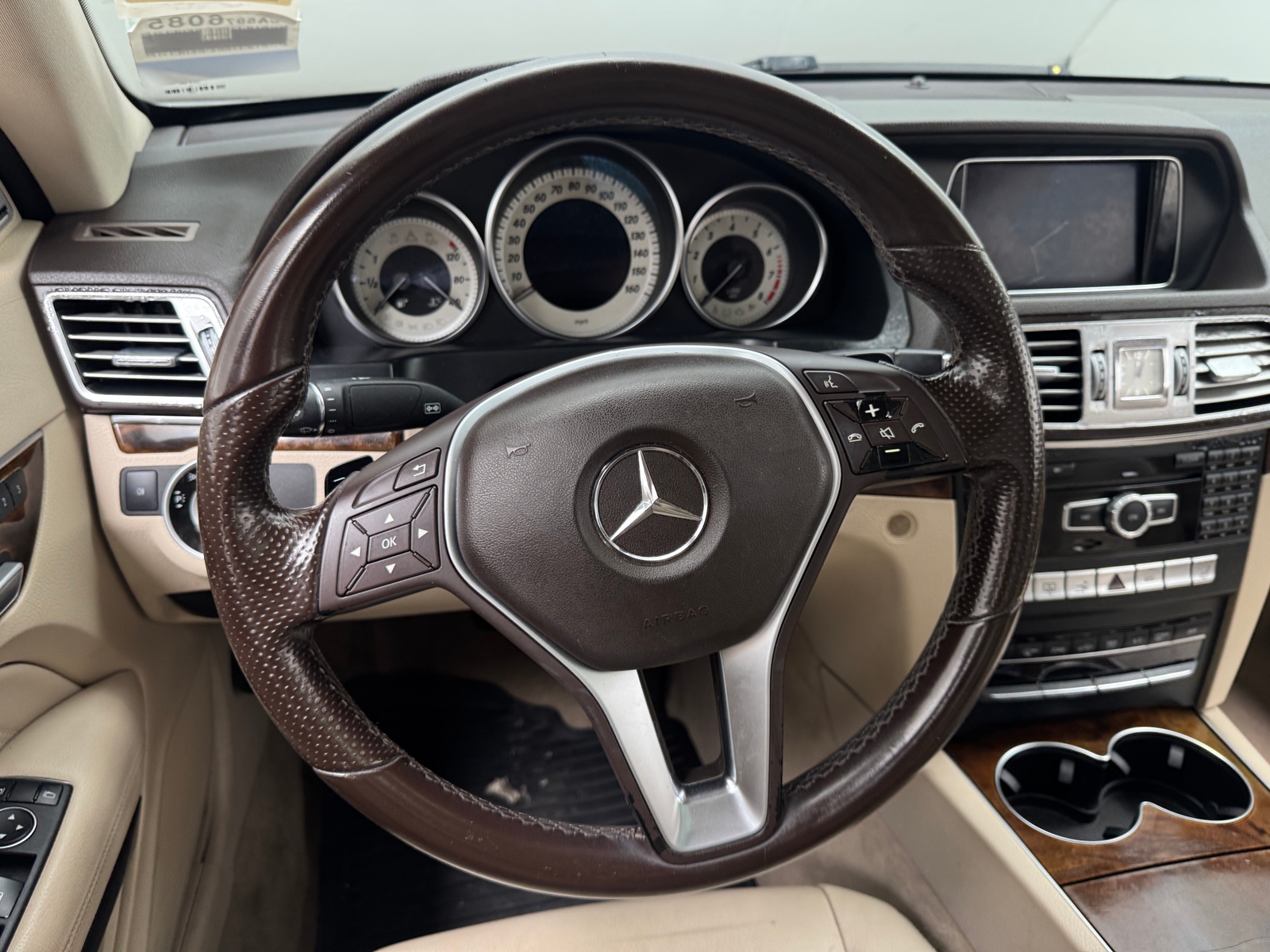 Thumbnail: 2014 Mercedes-Benz E-Class - 3