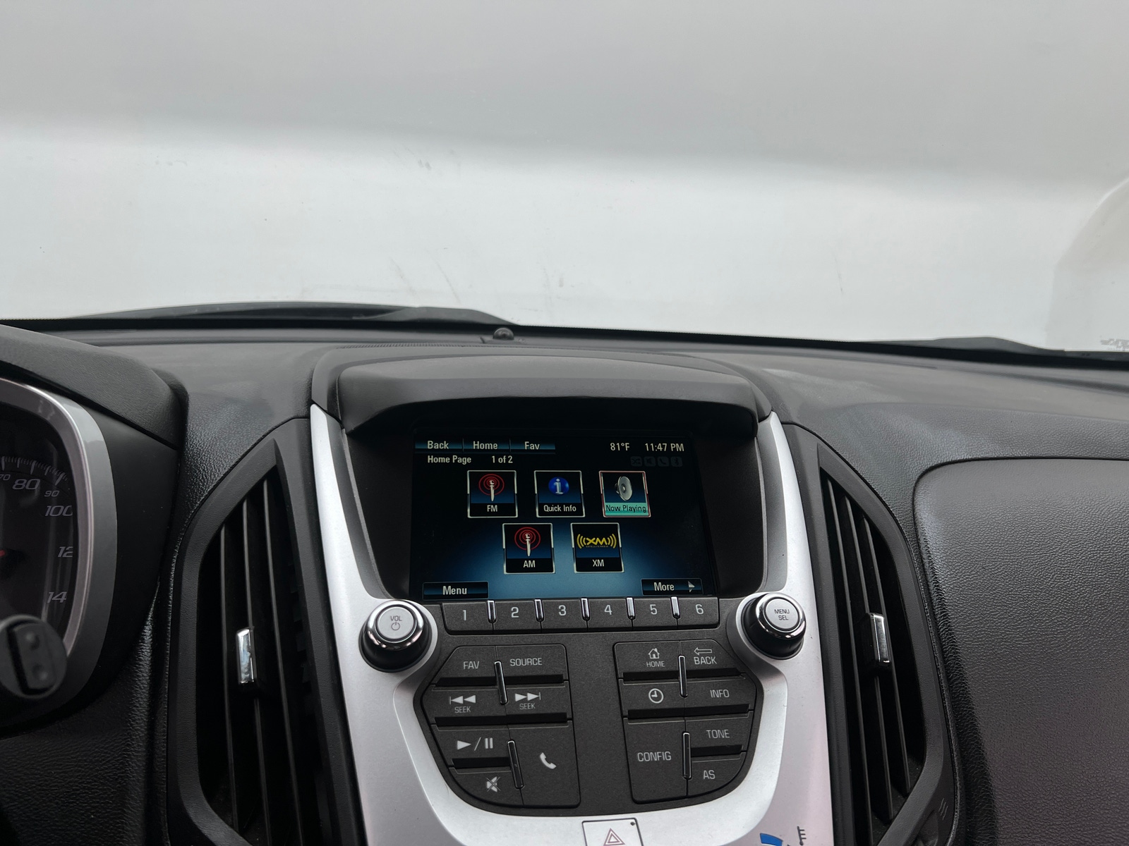 Thumbnail: 2017 Chevrolet Equinox - 4