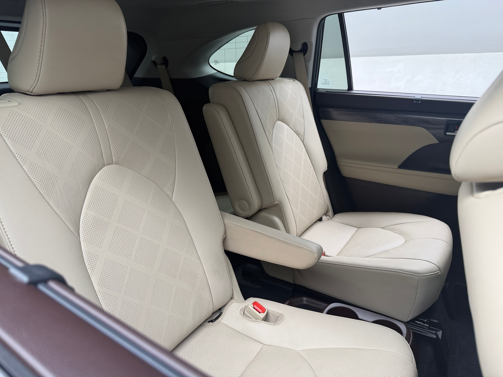 Thumbnail: 2021 Toyota Highlander - 5