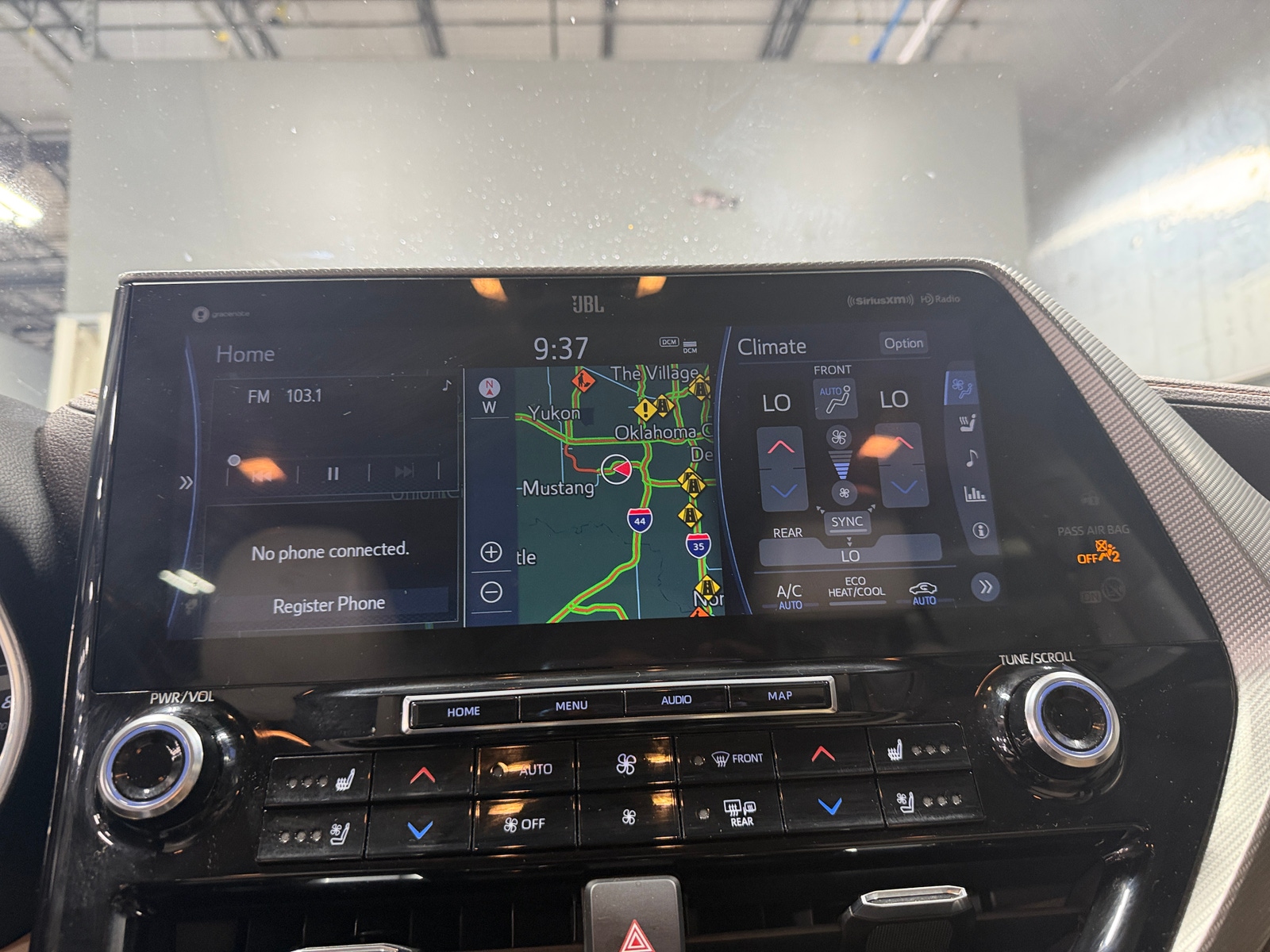 Thumbnail: 2021 Toyota Highlander - 3