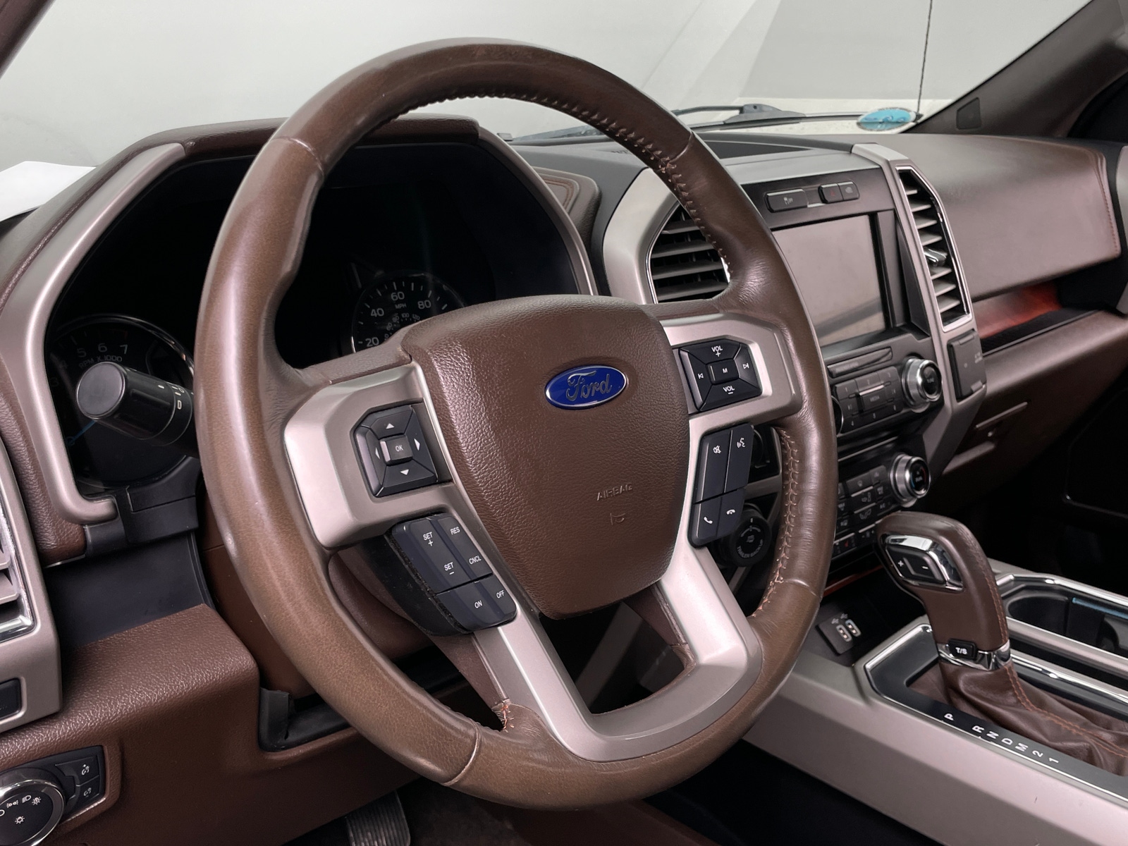 Thumbnail: 2016 Ford Econoline - 4