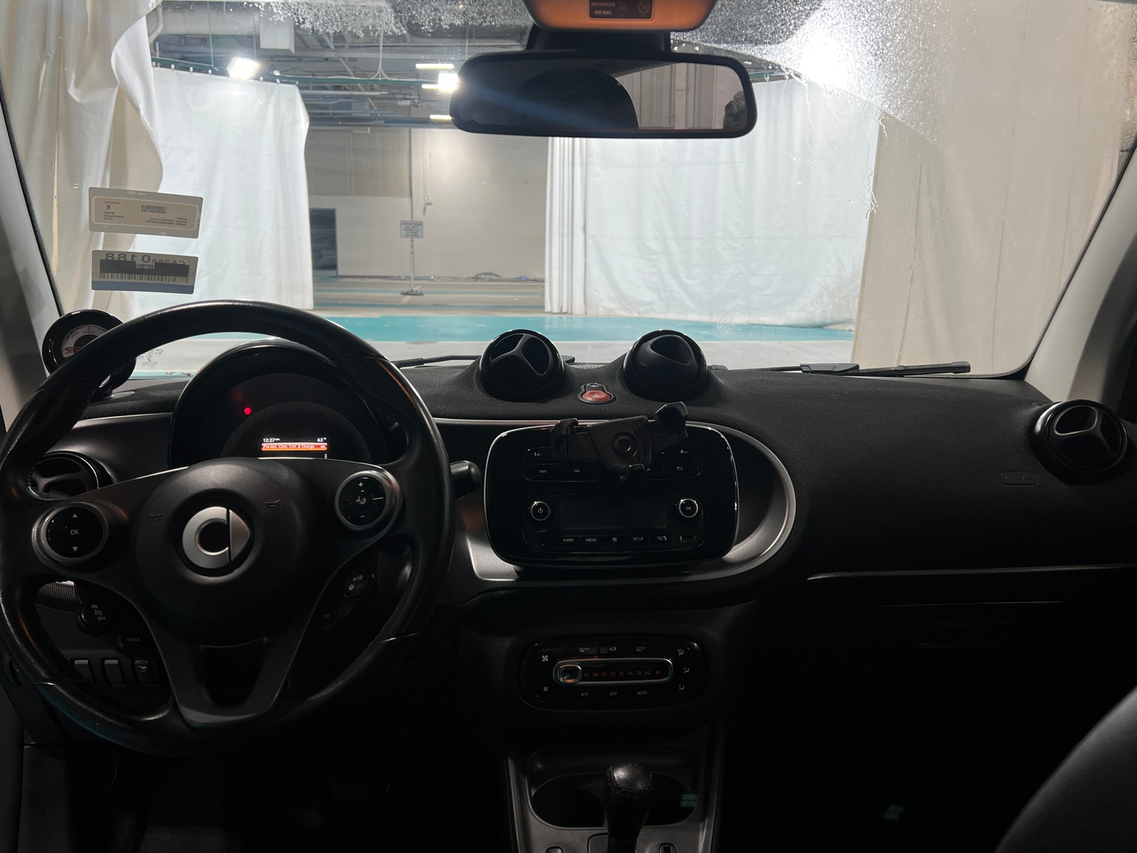 Thumbnail: 2018 smart fortwo - 2