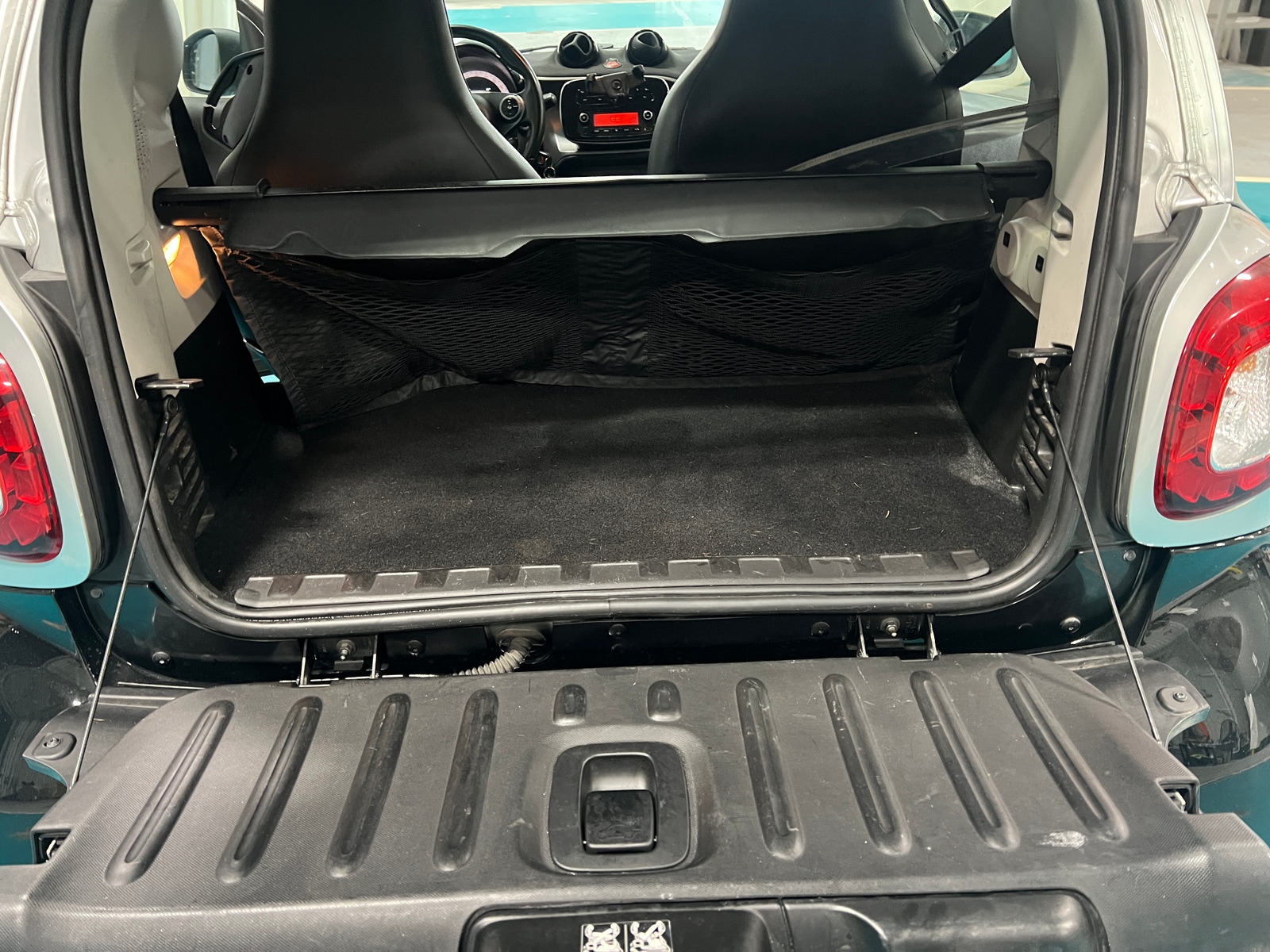Thumbnail: 2018 smart fortwo - 5