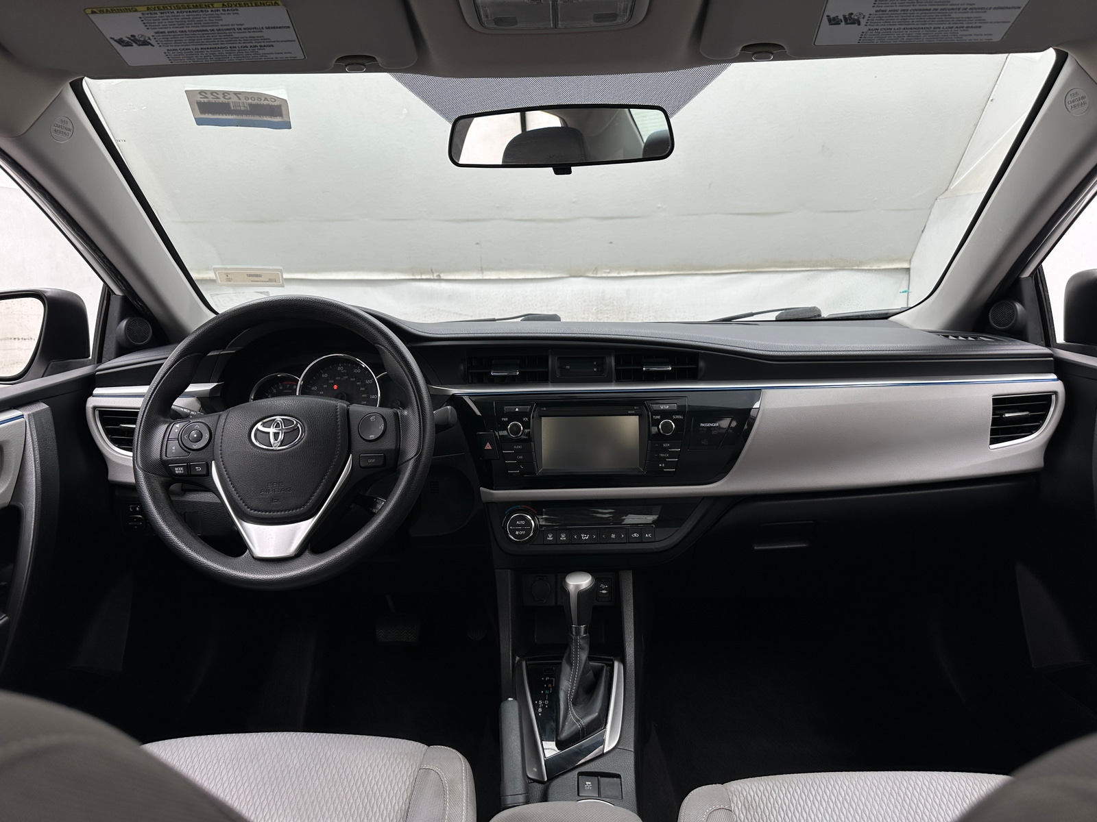 Thumbnail: 2015 Toyota Corolla - 3