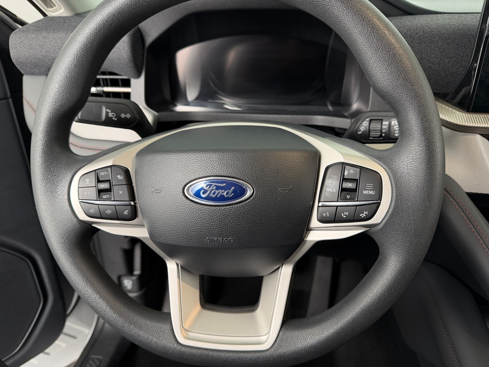 Thumbnail: 2026 Ford Explorer - 5