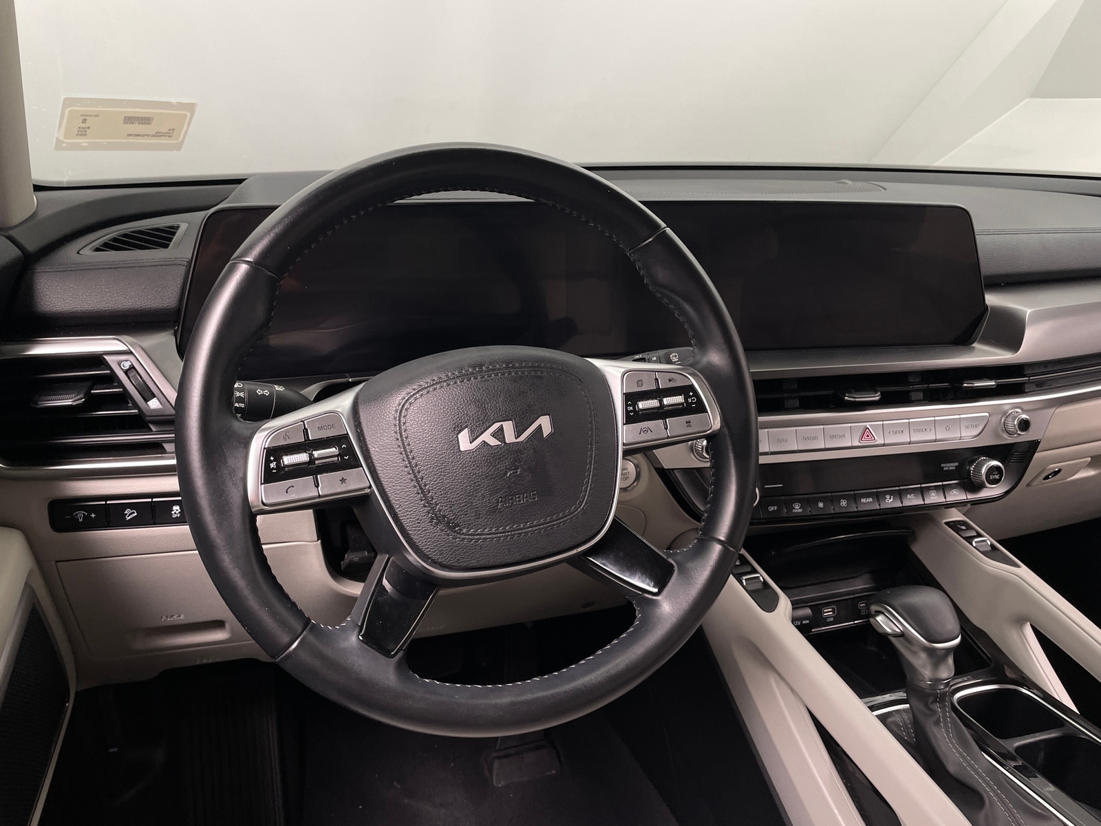 Thumbnail: 2023 Kia Telluride - 4