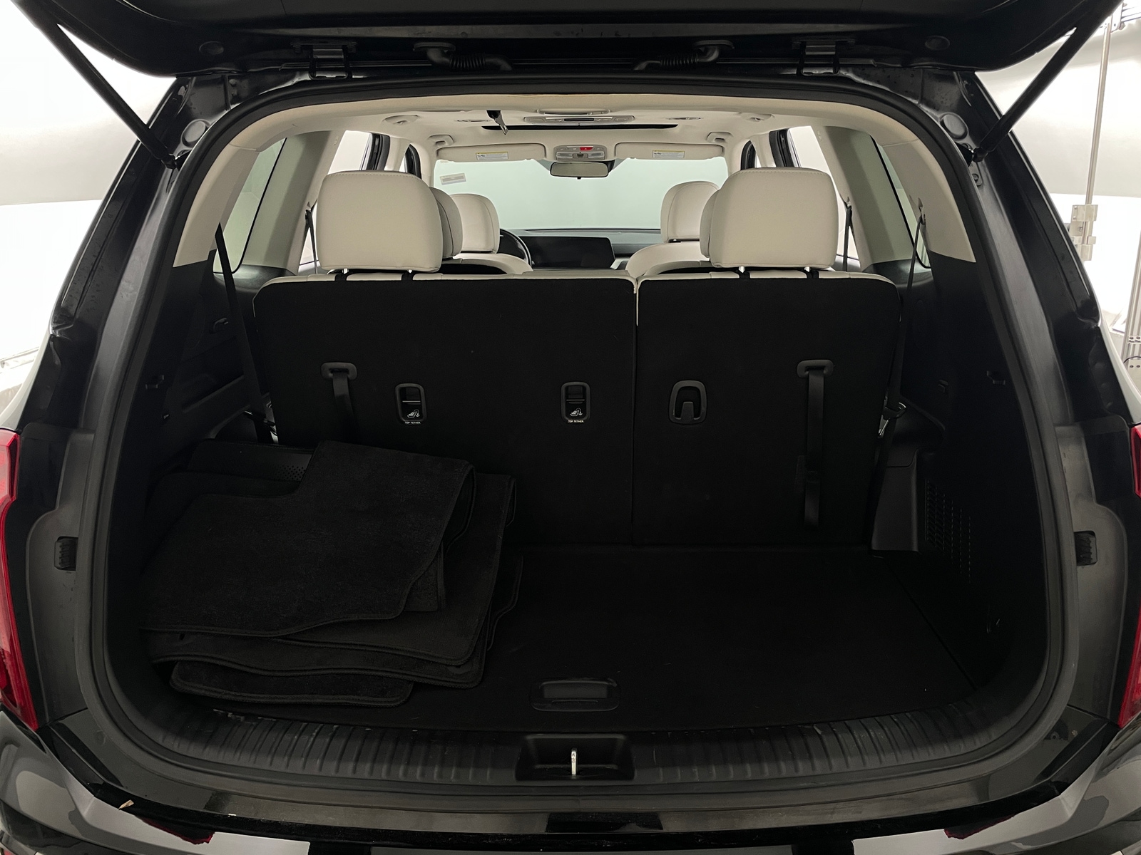 Thumbnail: 2023 Kia Telluride - 6