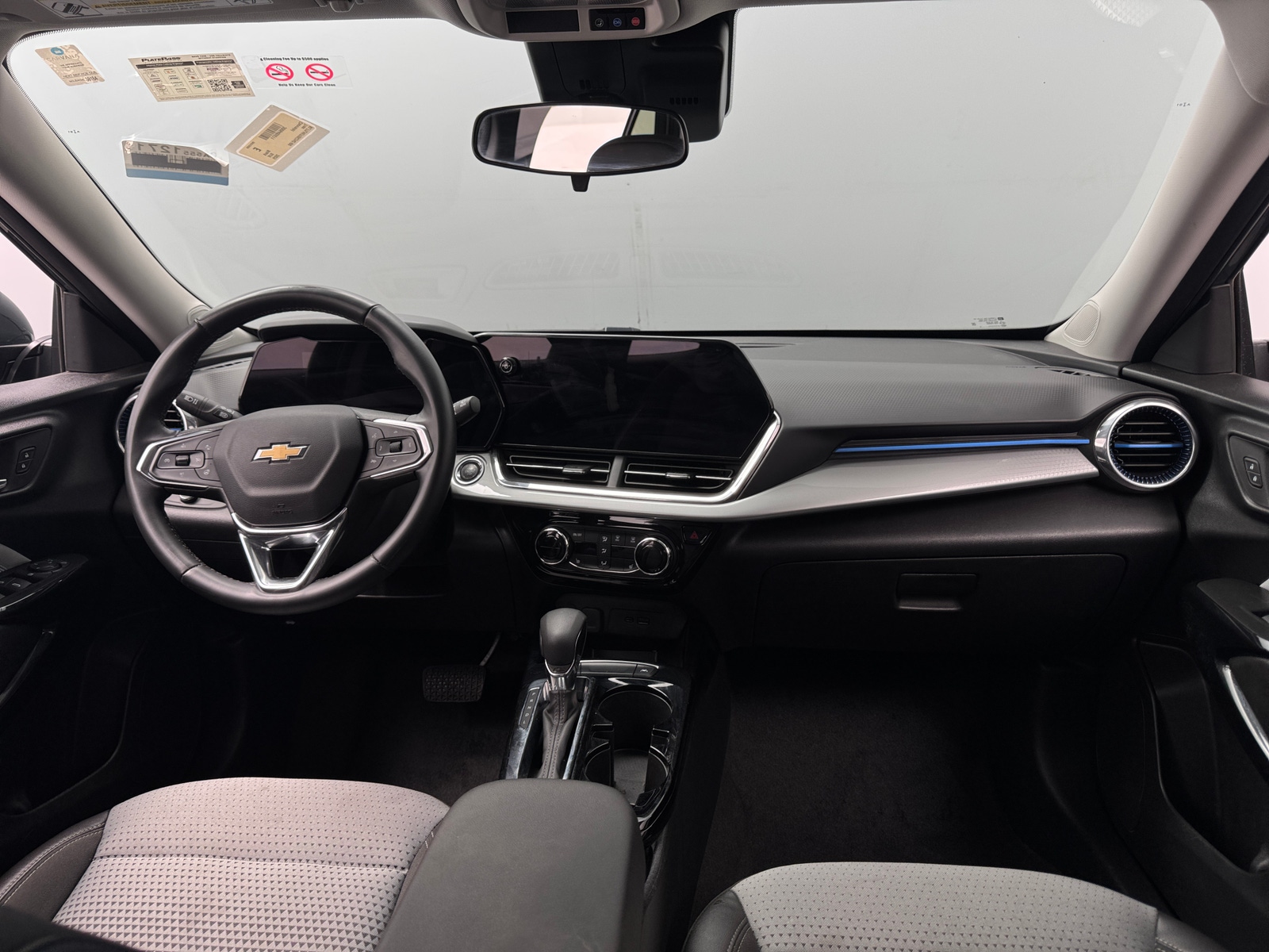 Thumbnail: 2025 Chevrolet Trax - 2