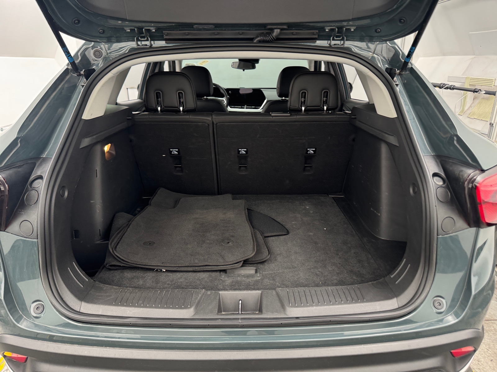Thumbnail: 2025 Chevrolet Trax - 6