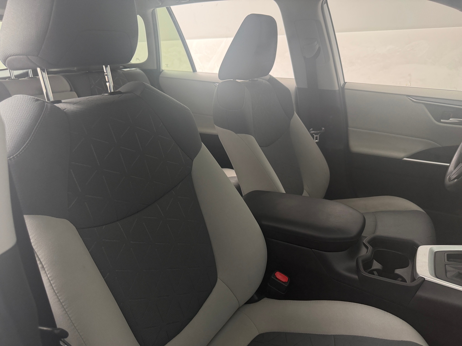 Thumbnail: 2020 Toyota RAV4 - 2