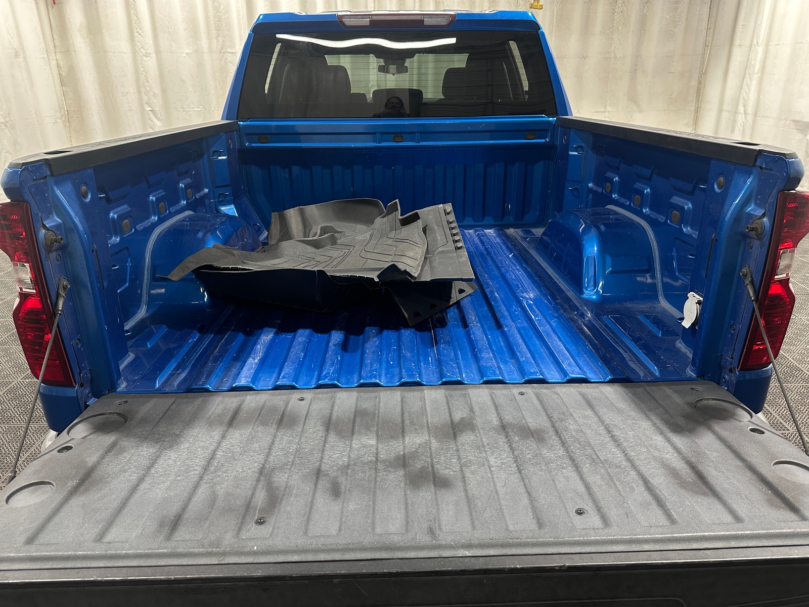Thumbnail: 2023 Chevrolet Silverado 1500 - 7