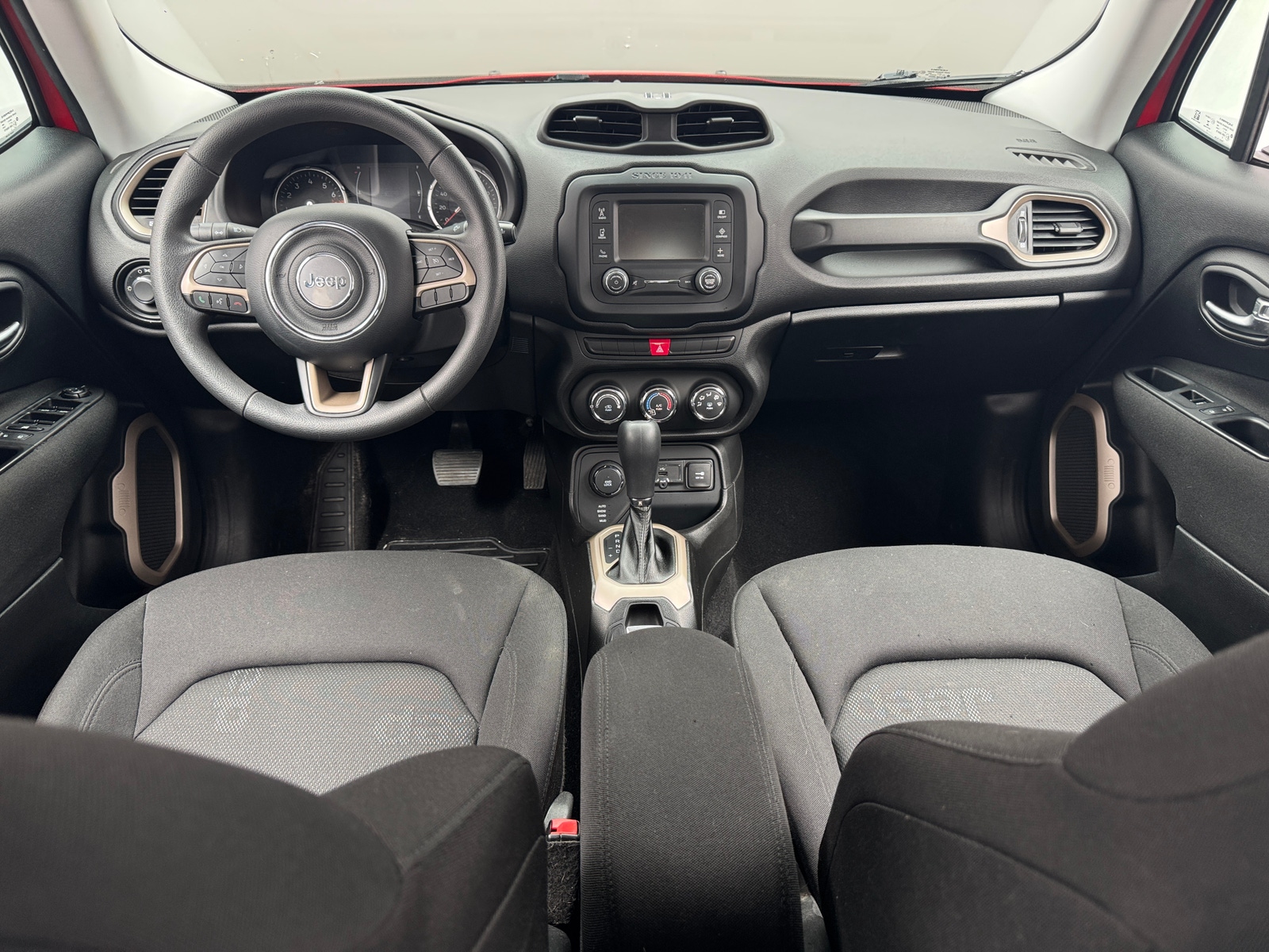 Thumbnail: 2015 Jeep Renegade - 3