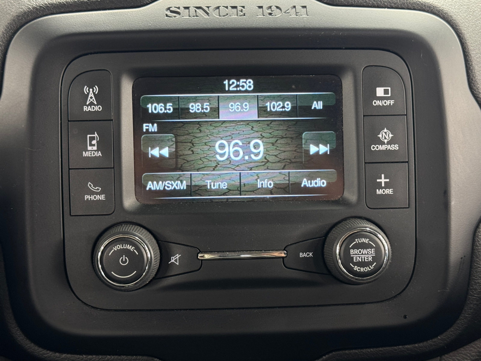 Thumbnail: 2015 Jeep Renegade - 4