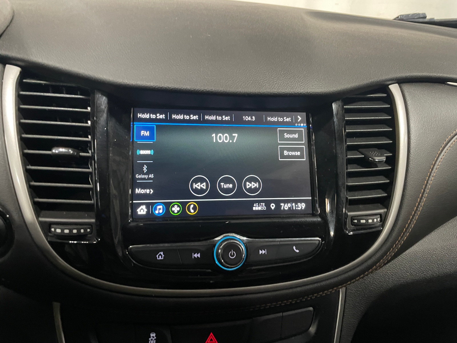 Thumbnail: 2019 Chevrolet Trax - 3