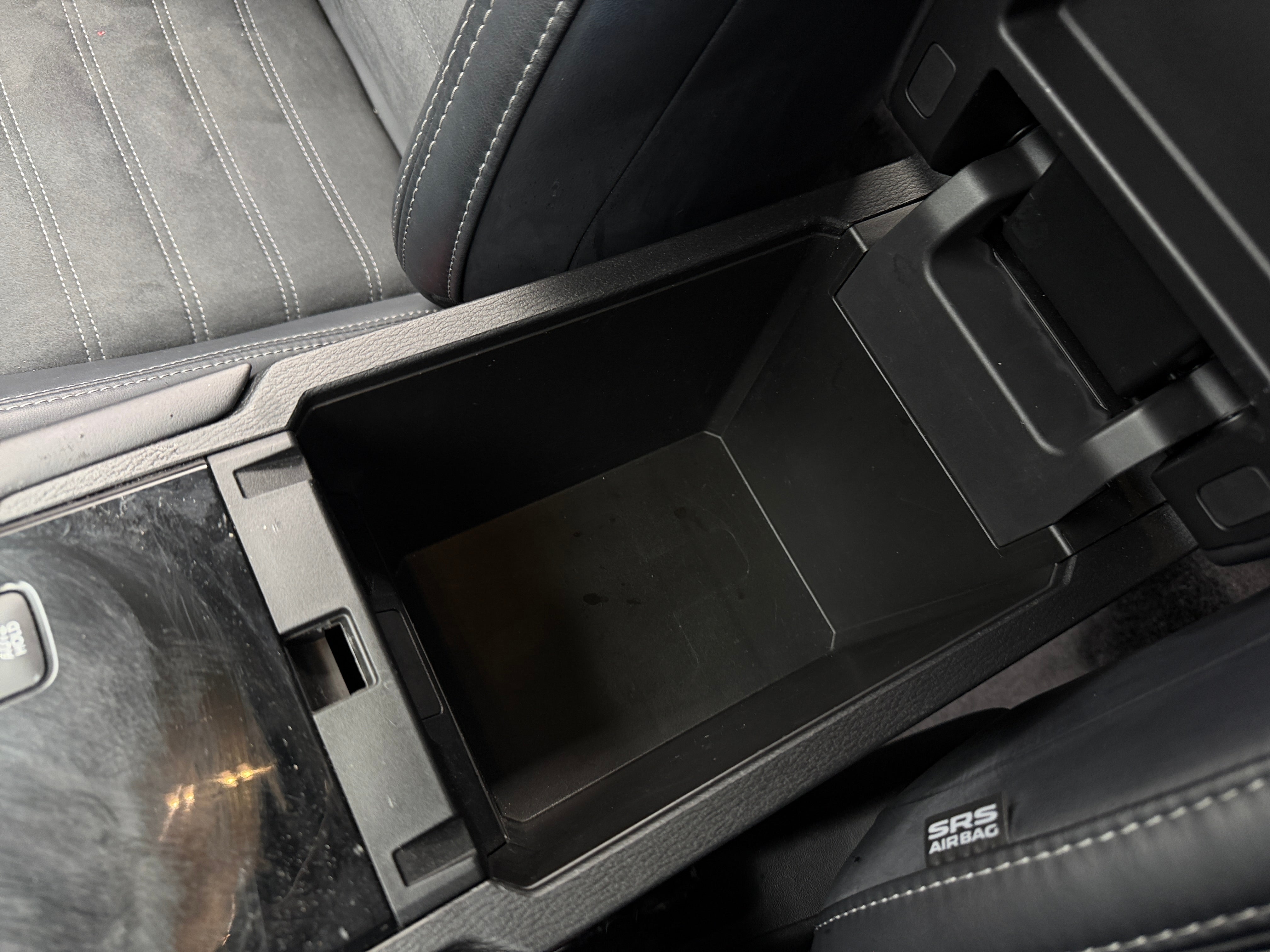 2025 Mitsubishi Outlander SE - Photo 14
