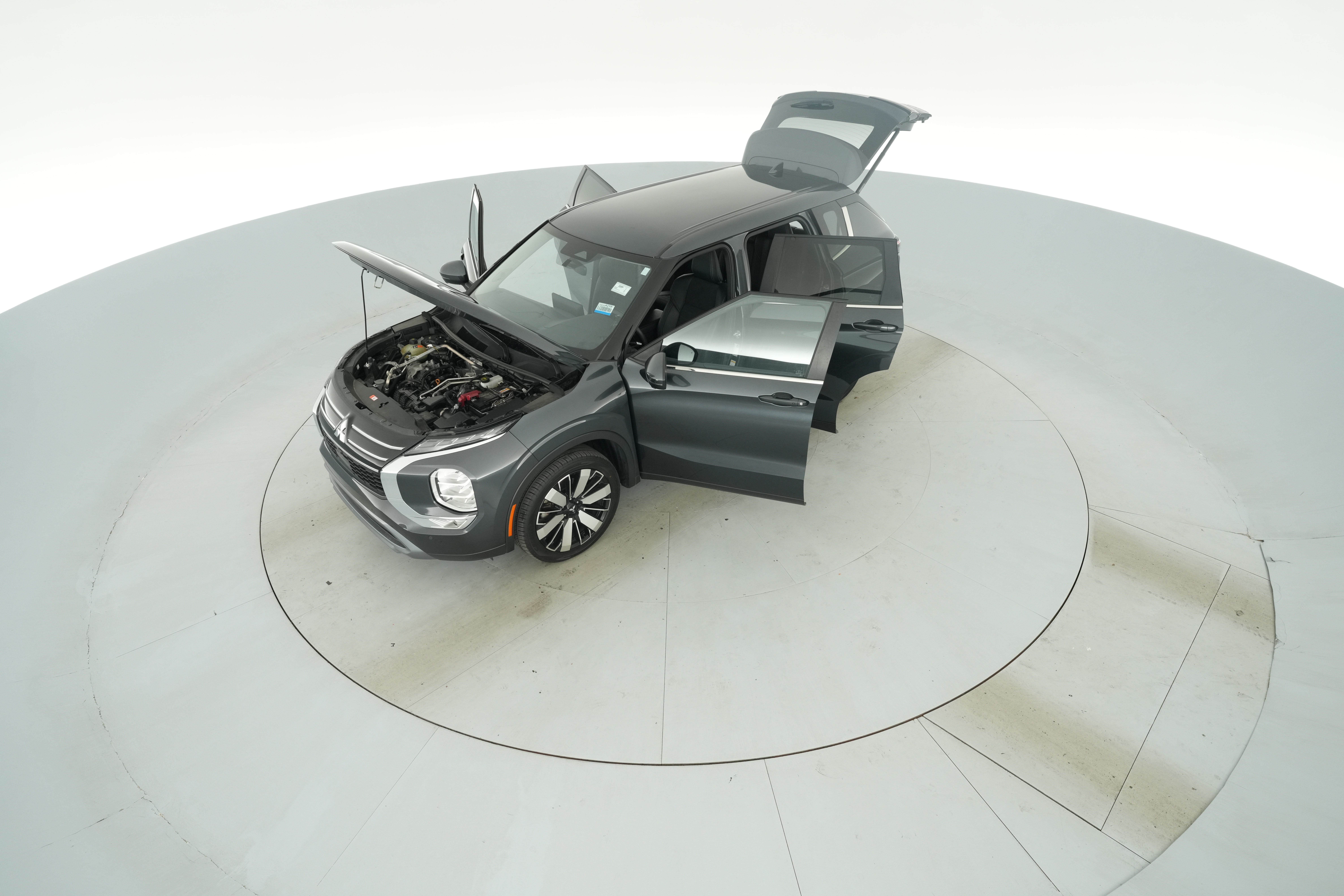 2025 Mitsubishi Outlander SE - Photo 45