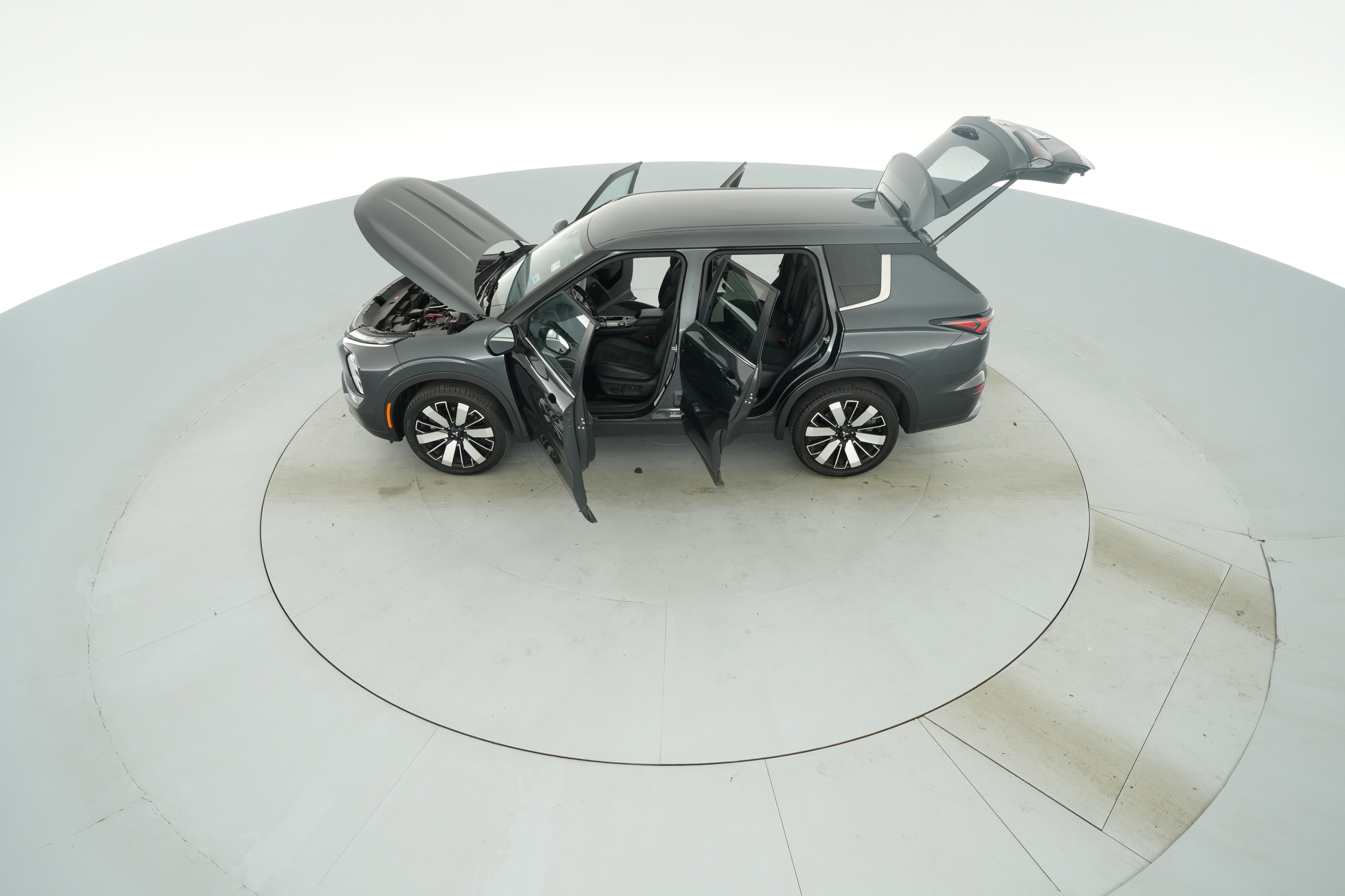 2025 Mitsubishi Outlander SE - Photo 47