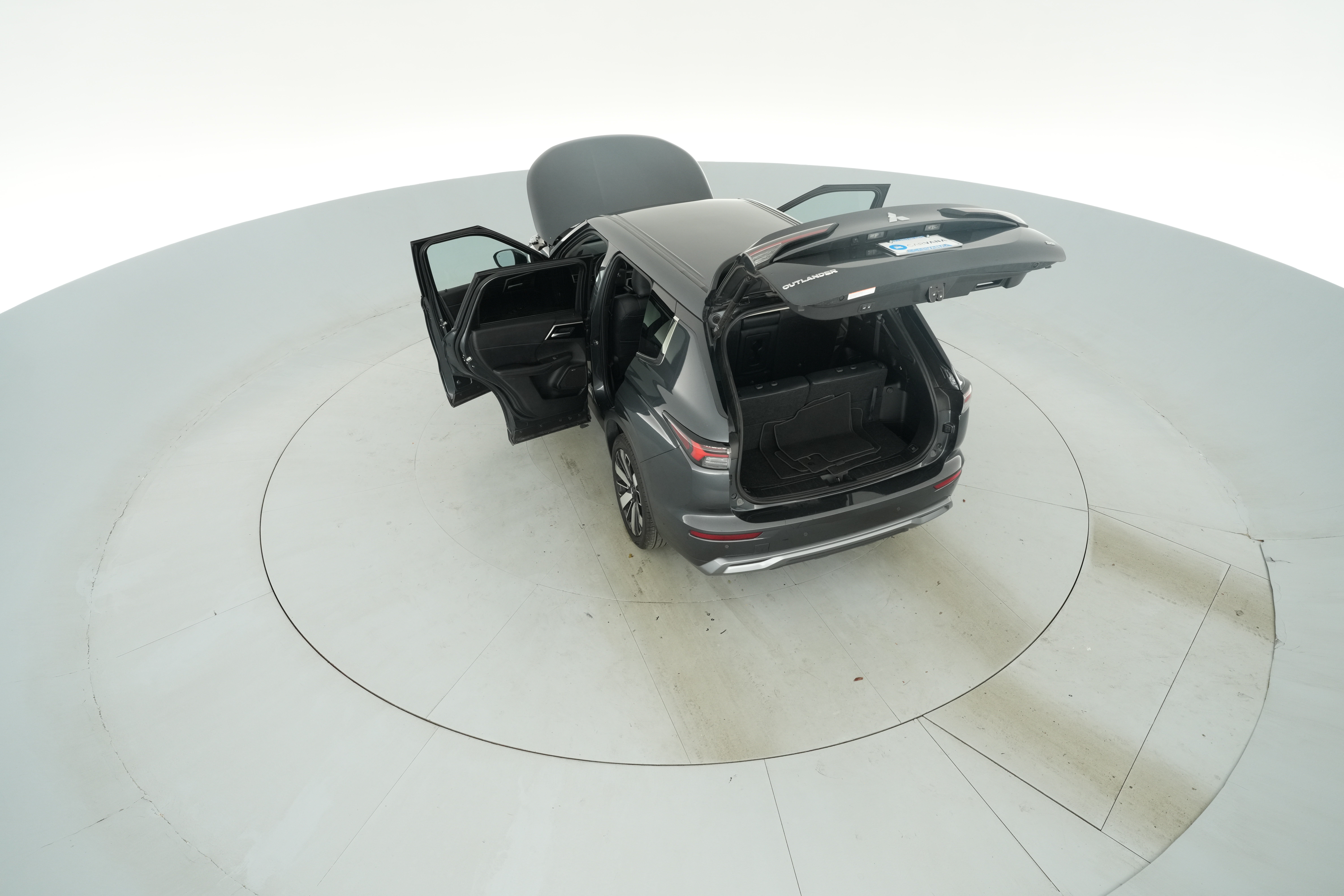 2025 Mitsubishi Outlander SE - Photo 50