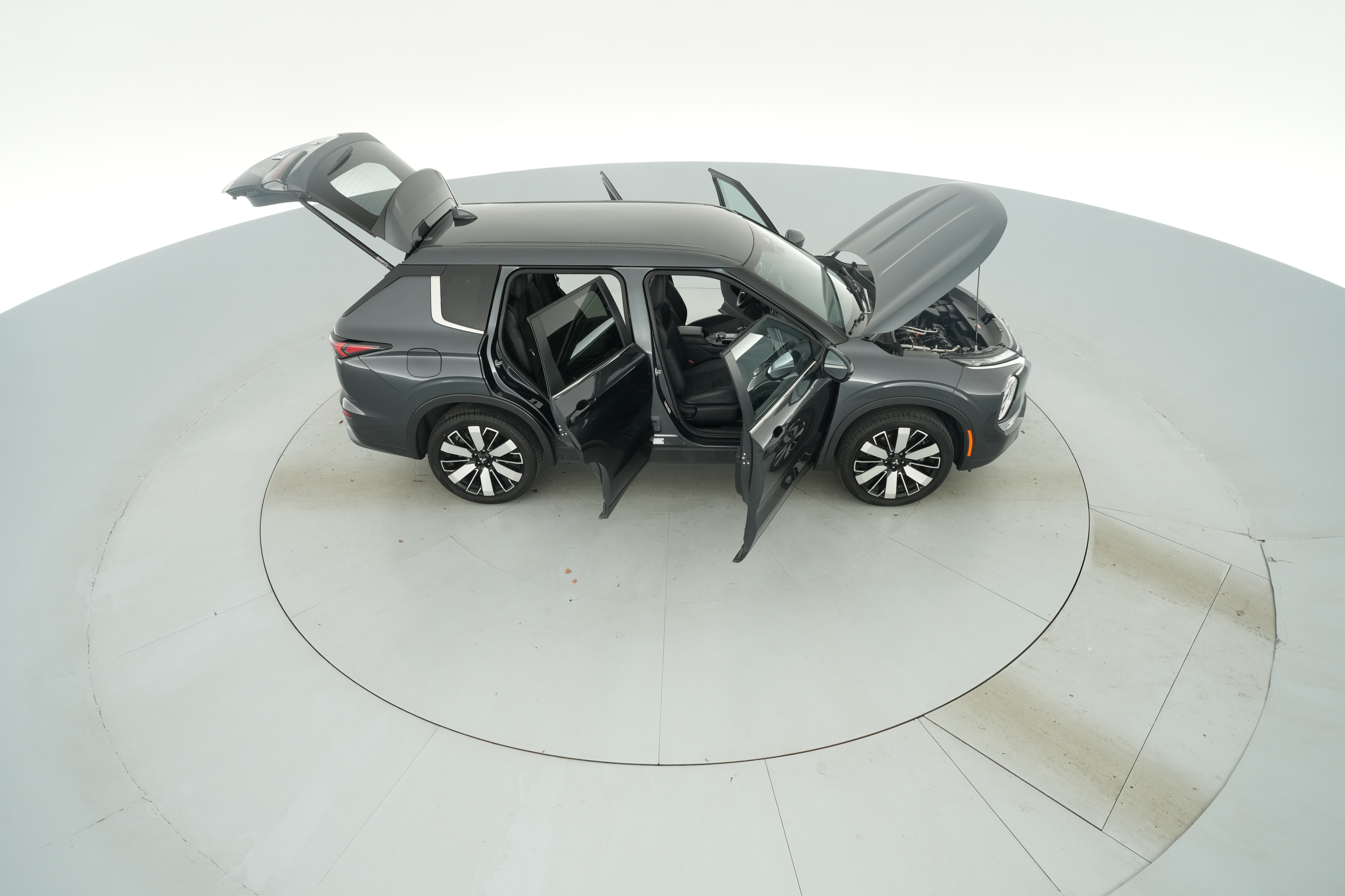 2025 Mitsubishi Outlander SE - Photo 55