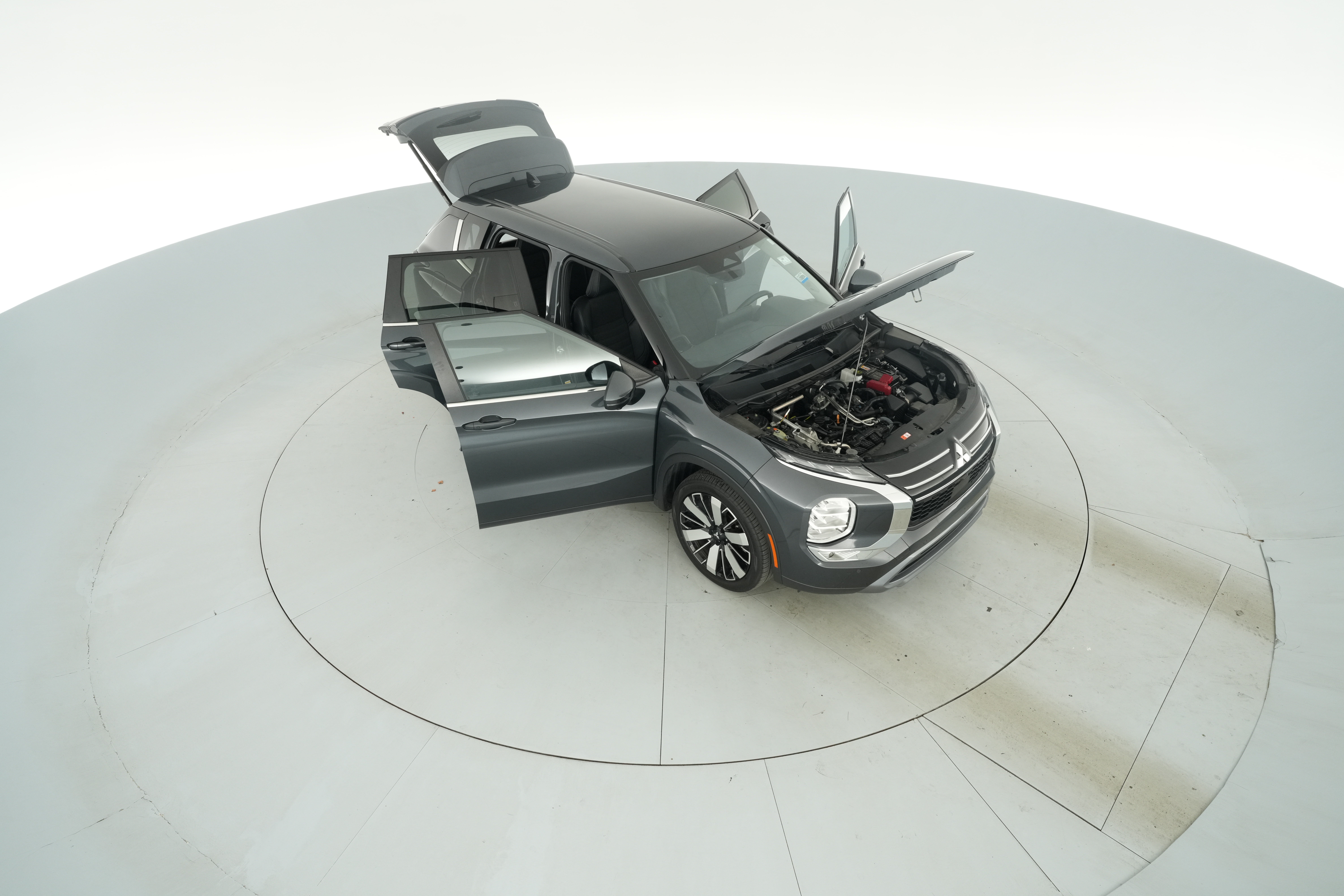 2025 Mitsubishi Outlander SE - Photo 57